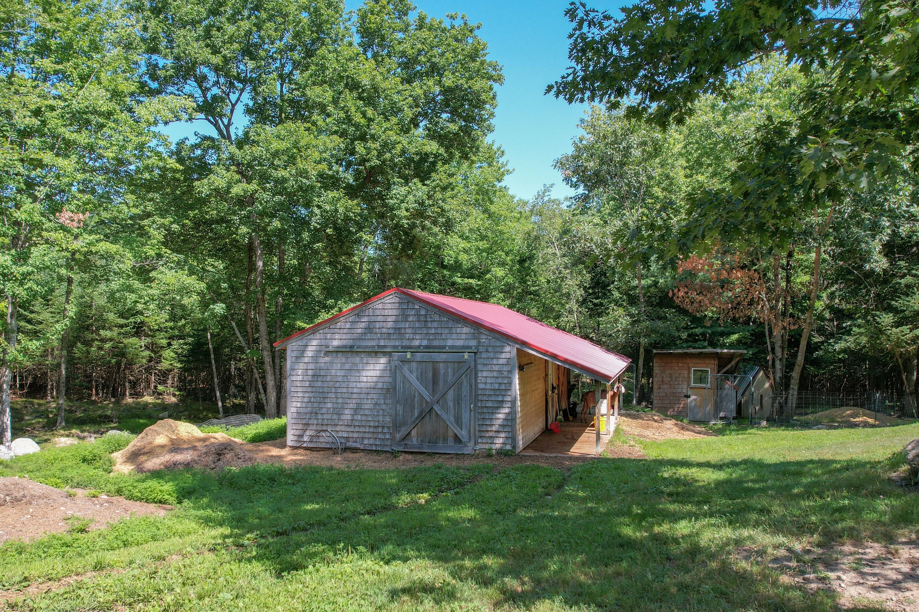 main property photo 36
