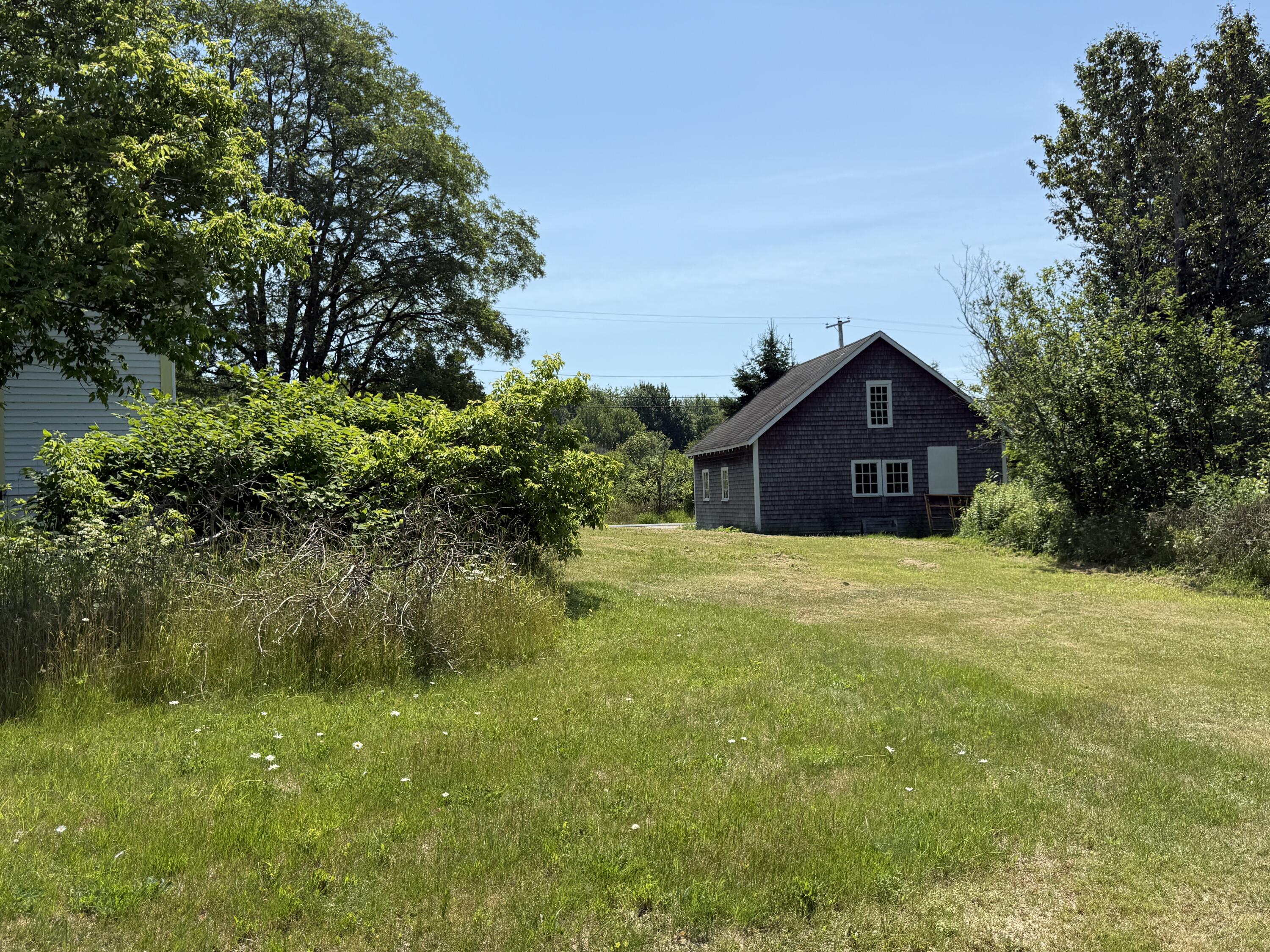 main property photo 16