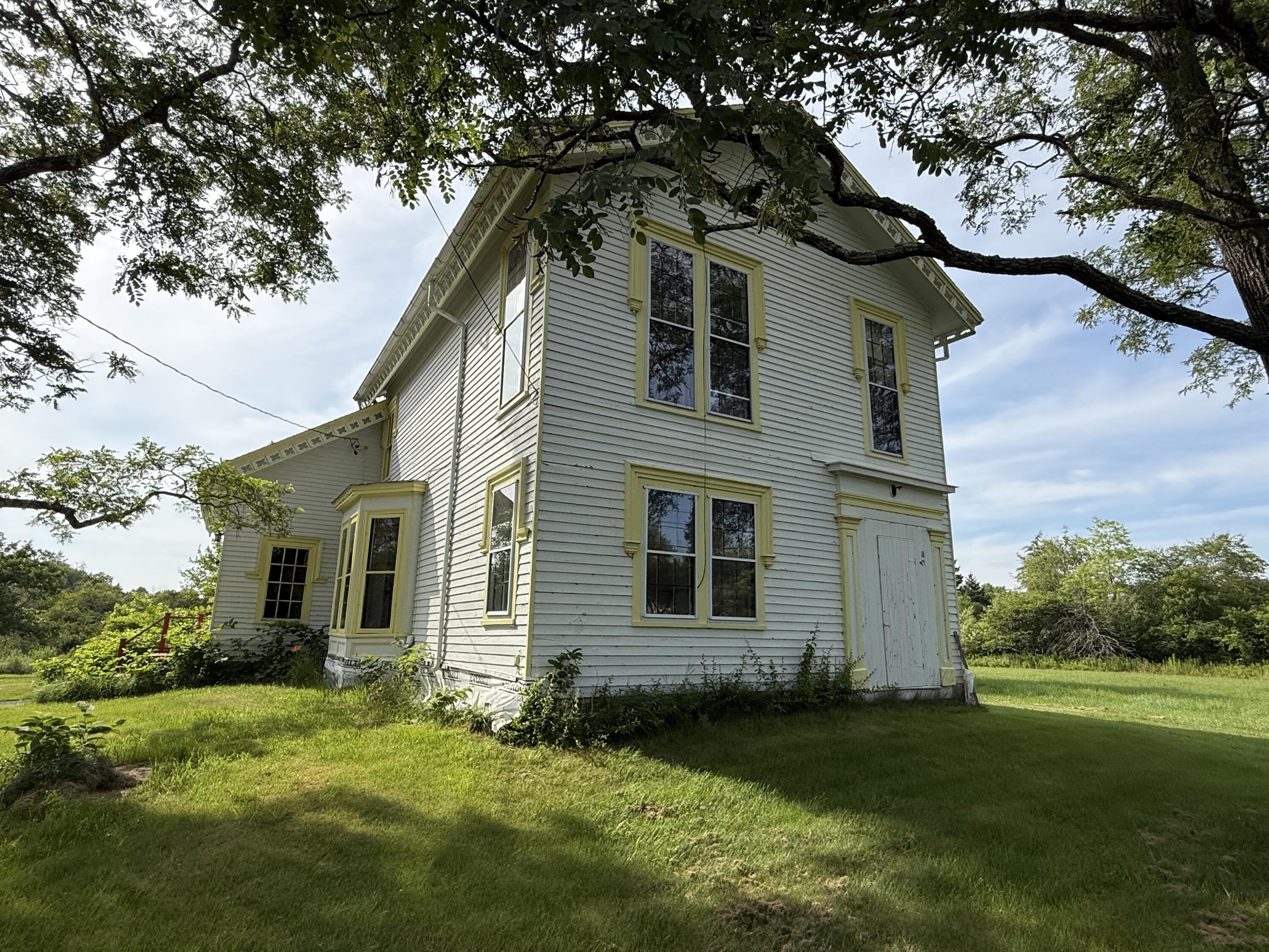 main property photo 9
