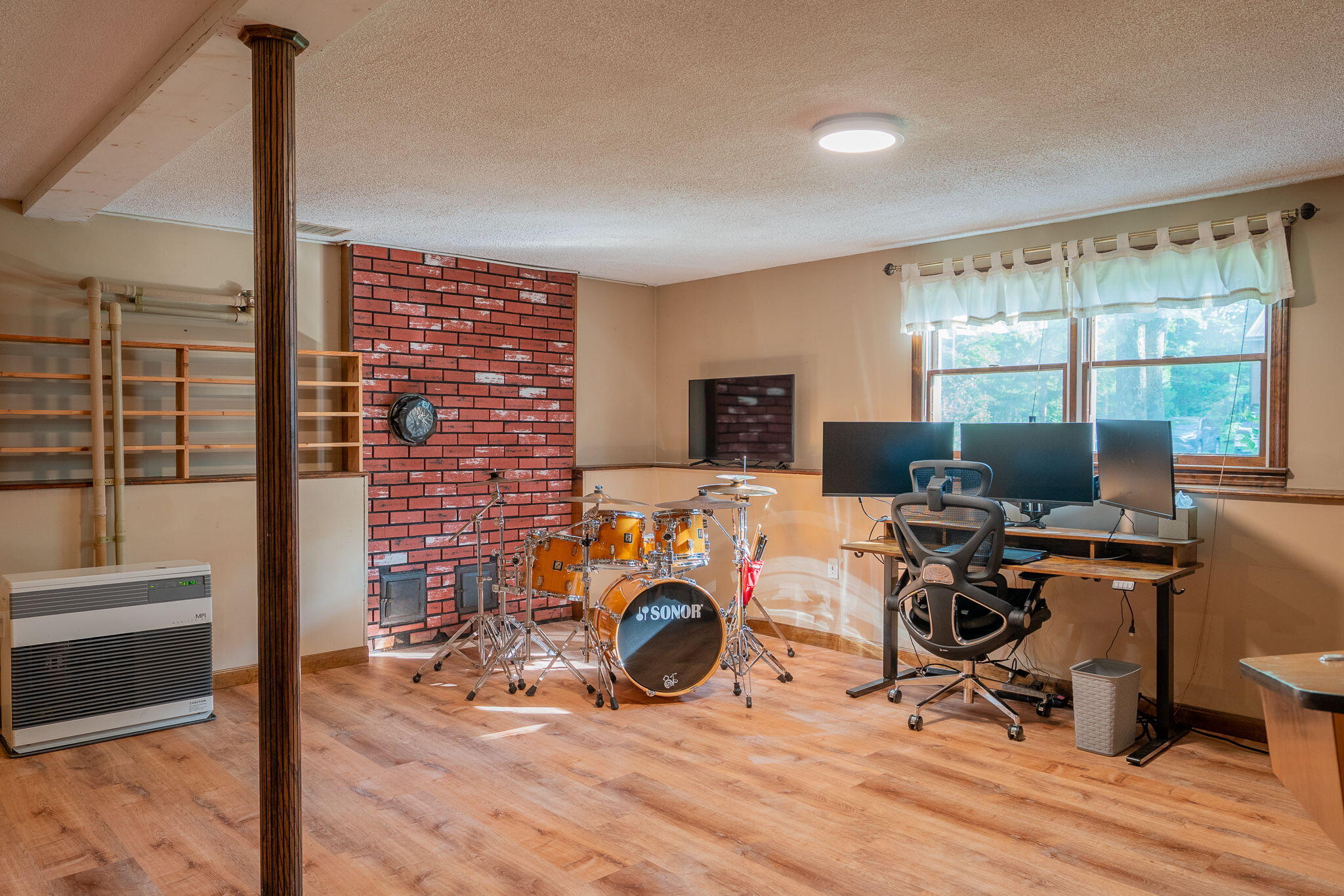 main property photo 56