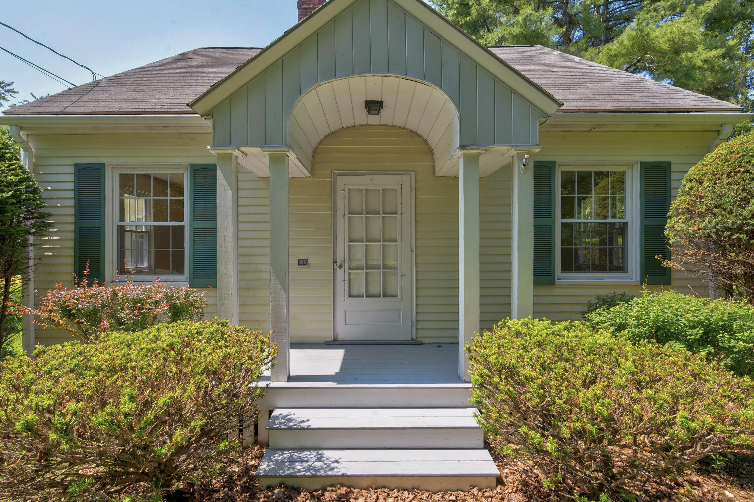 main property photo 5