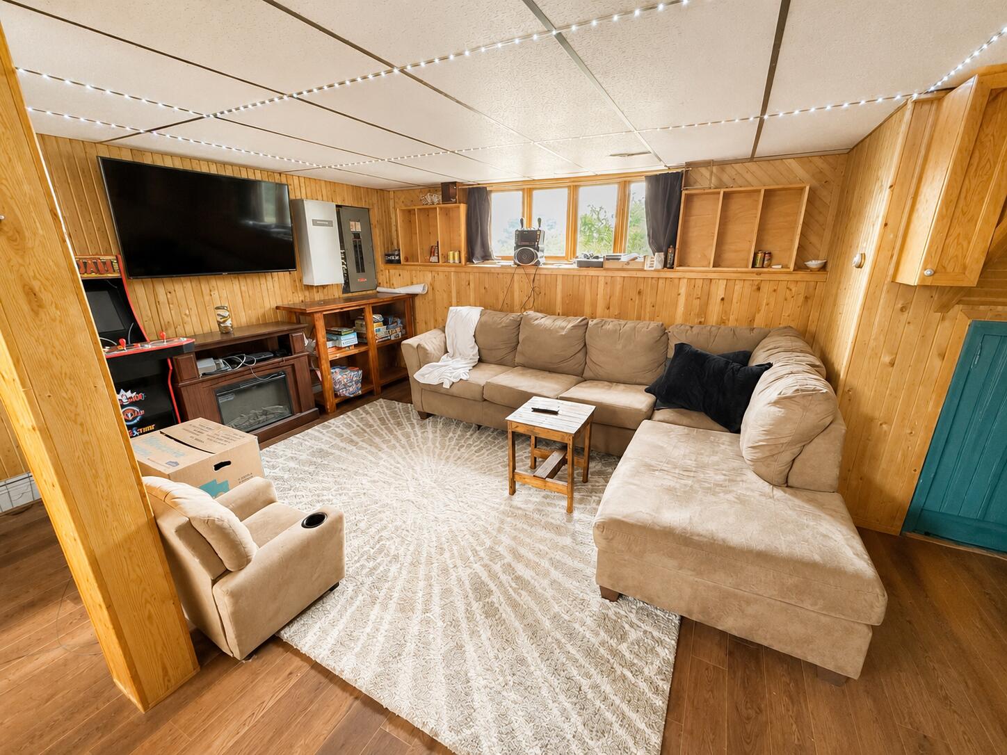 main property photo 20