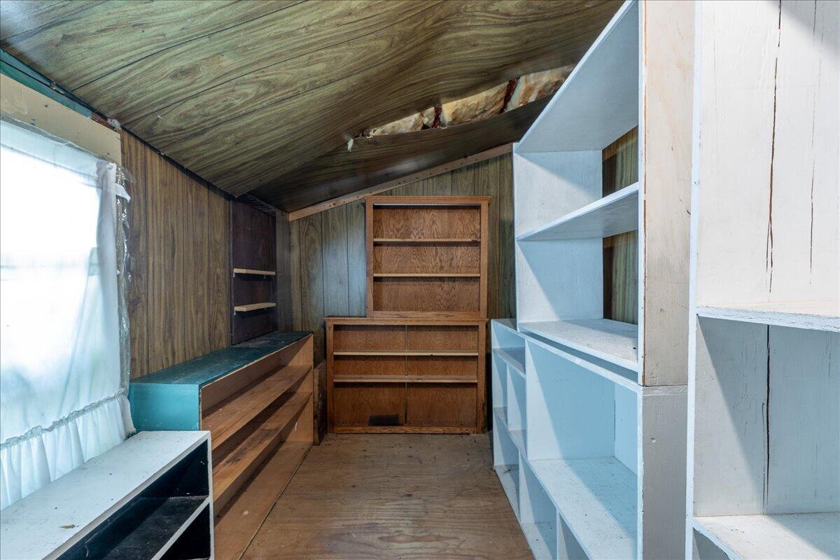 main property photo 58