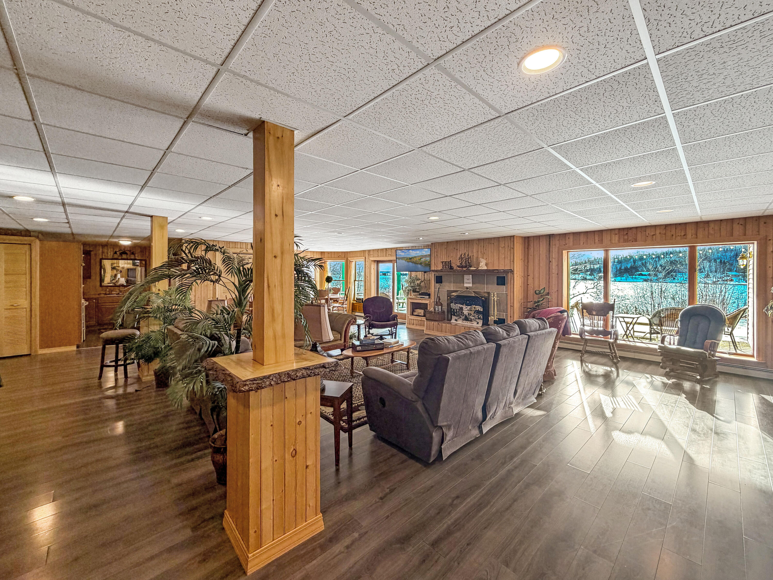 main property photo 128