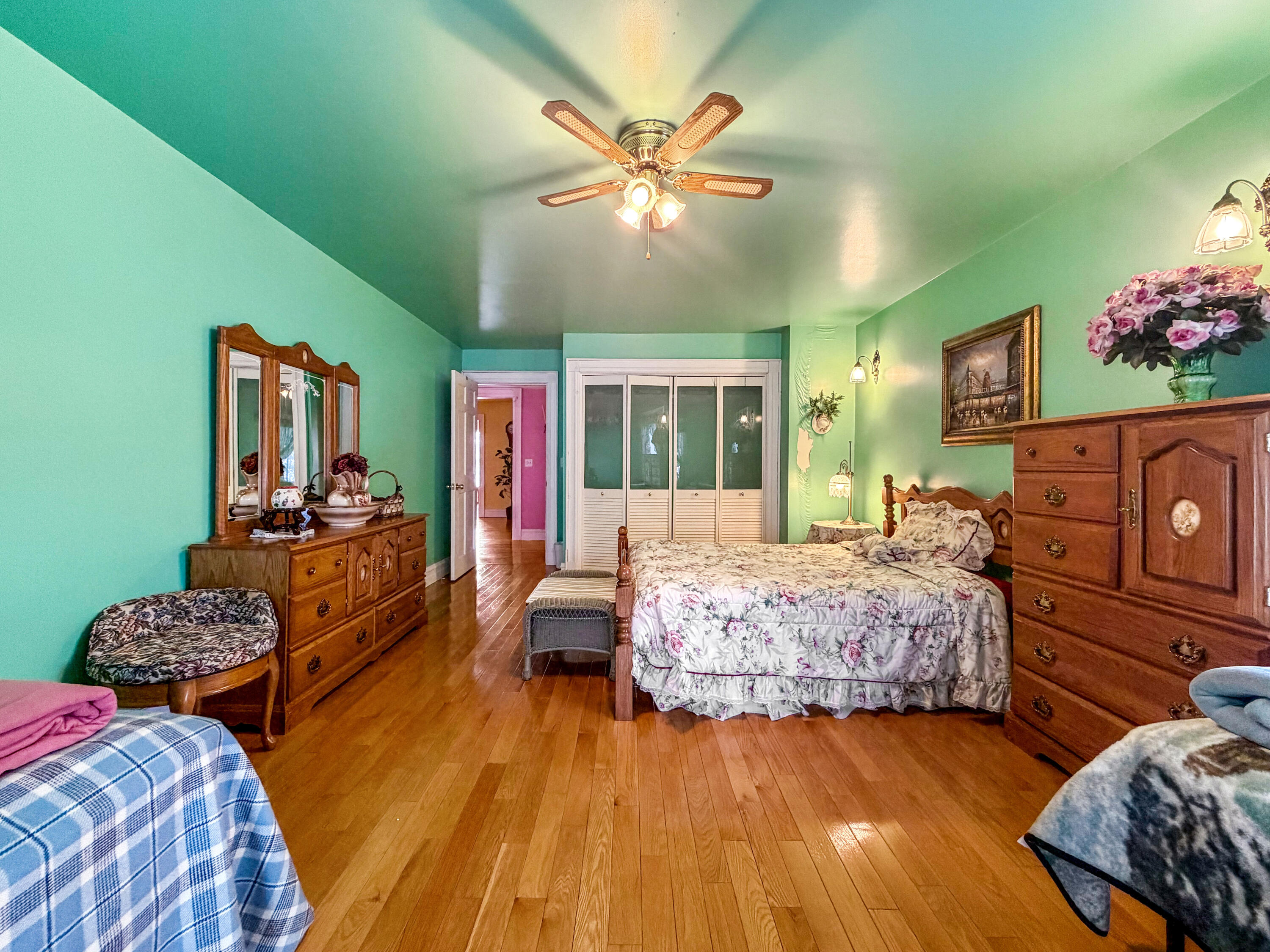 main property photo 94