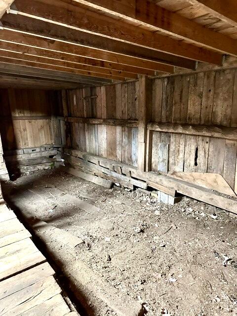 main property photo 37