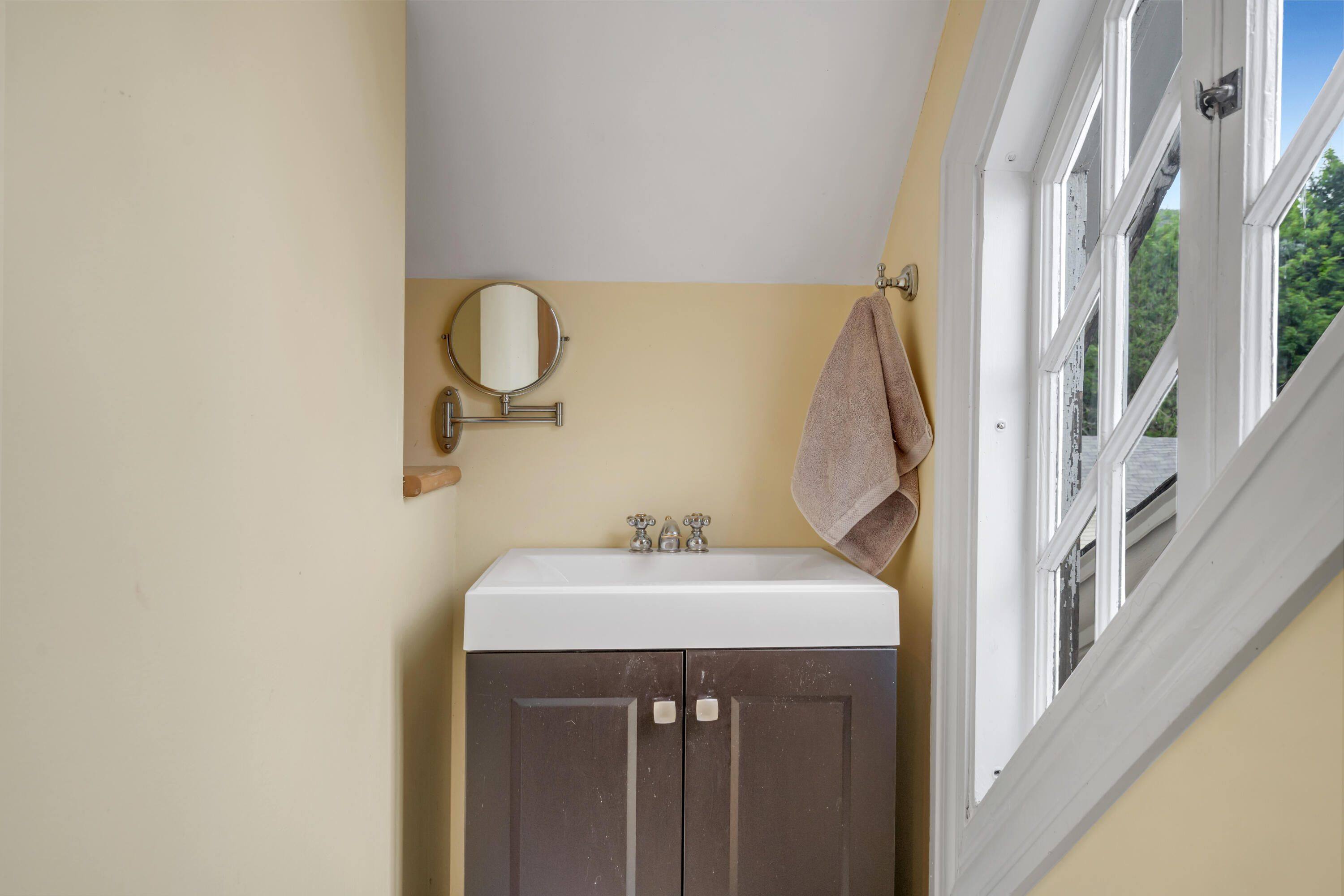 main property photo 90