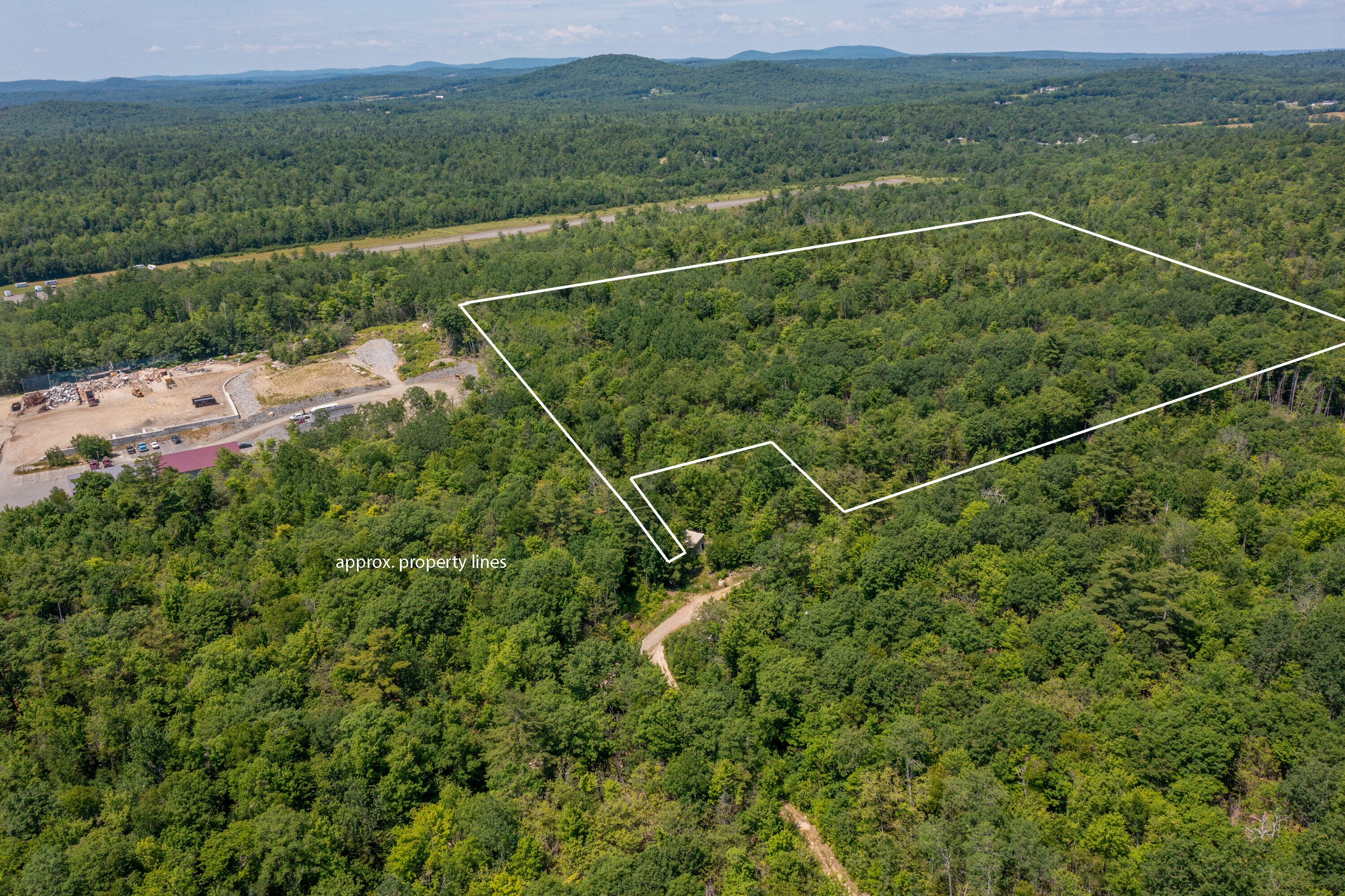 main property photo 14