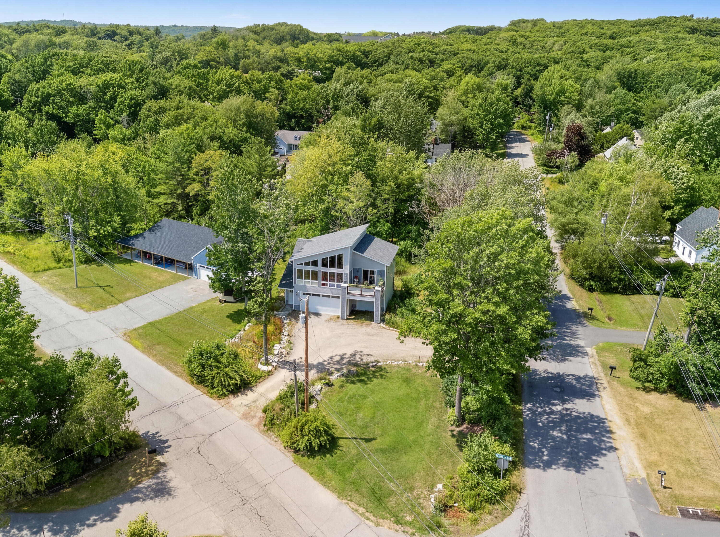 main property photo 32