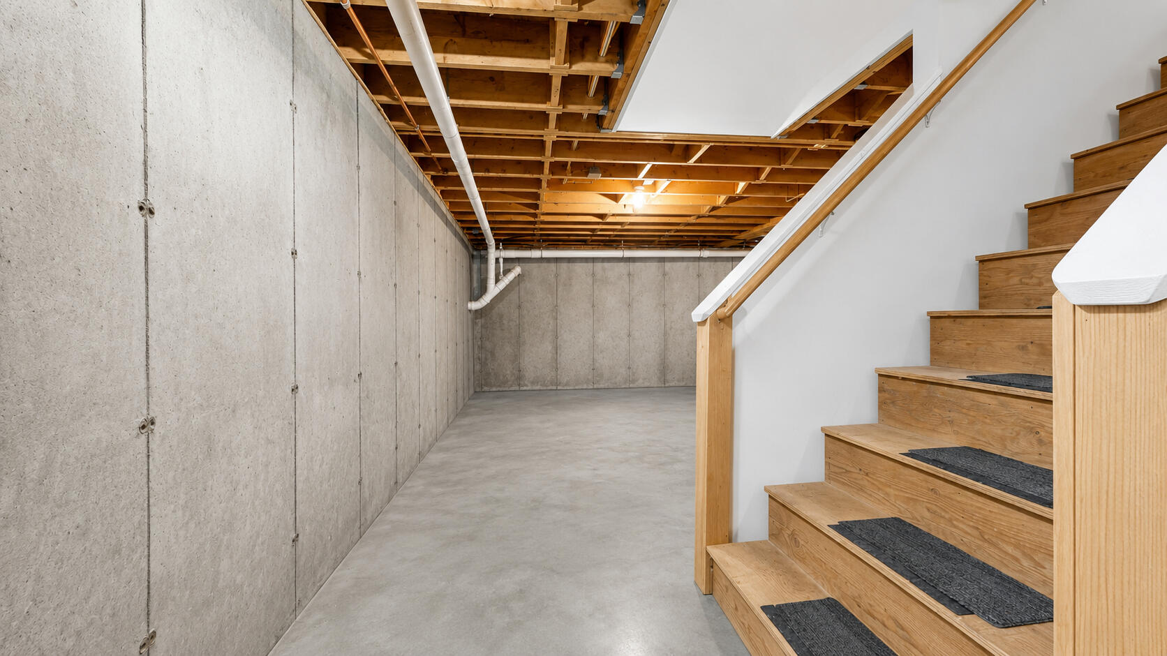 main property photo 90