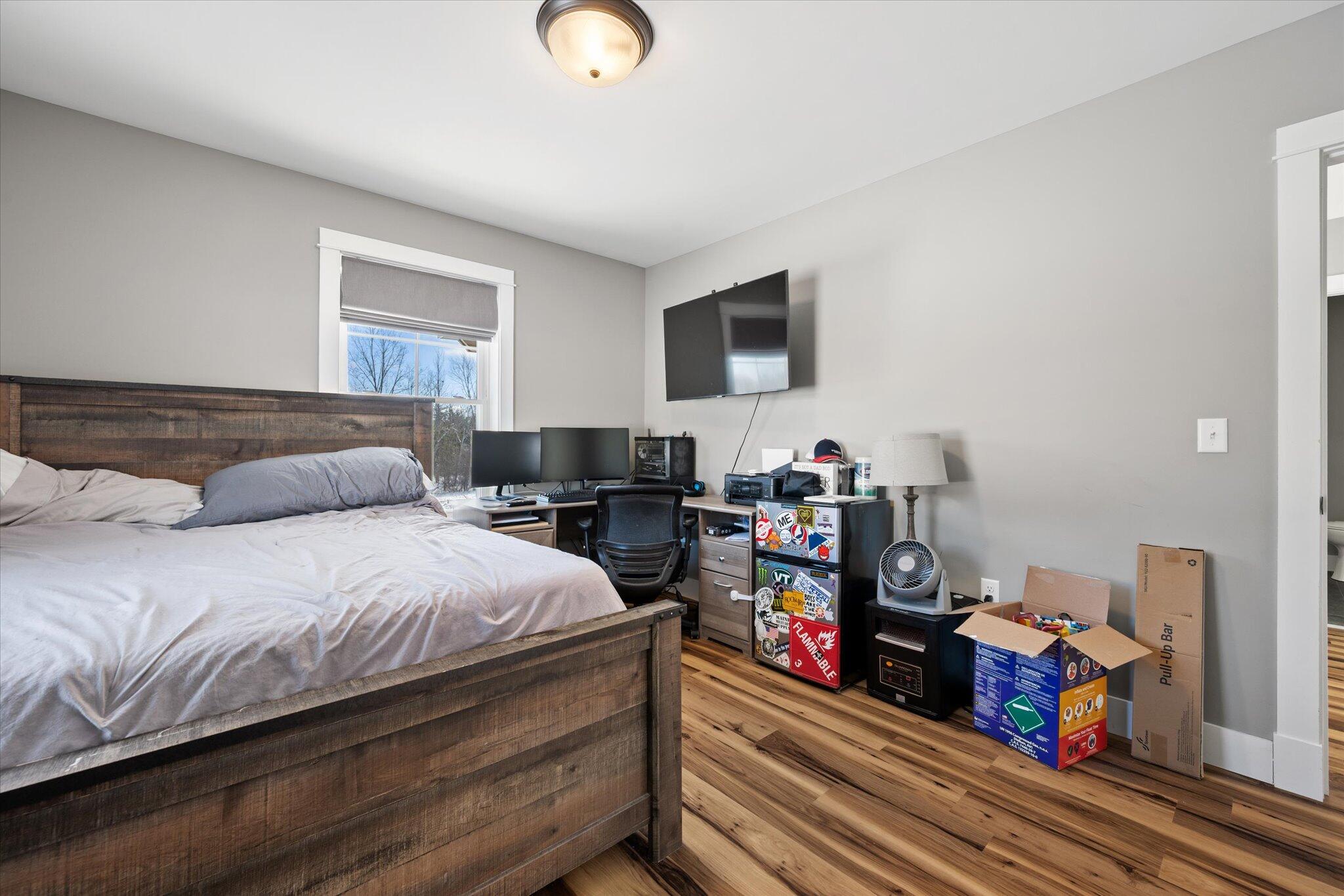 main property photo 34