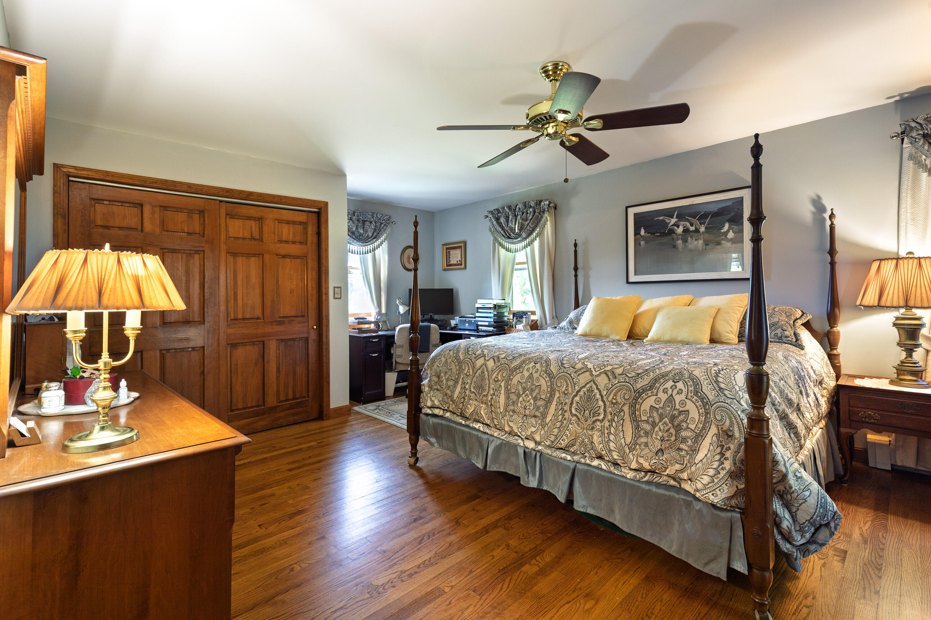 main property photo 16