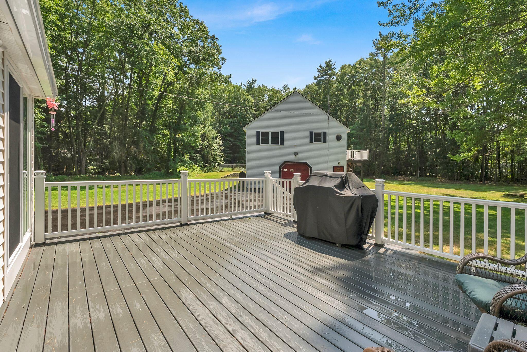 main property photo 78