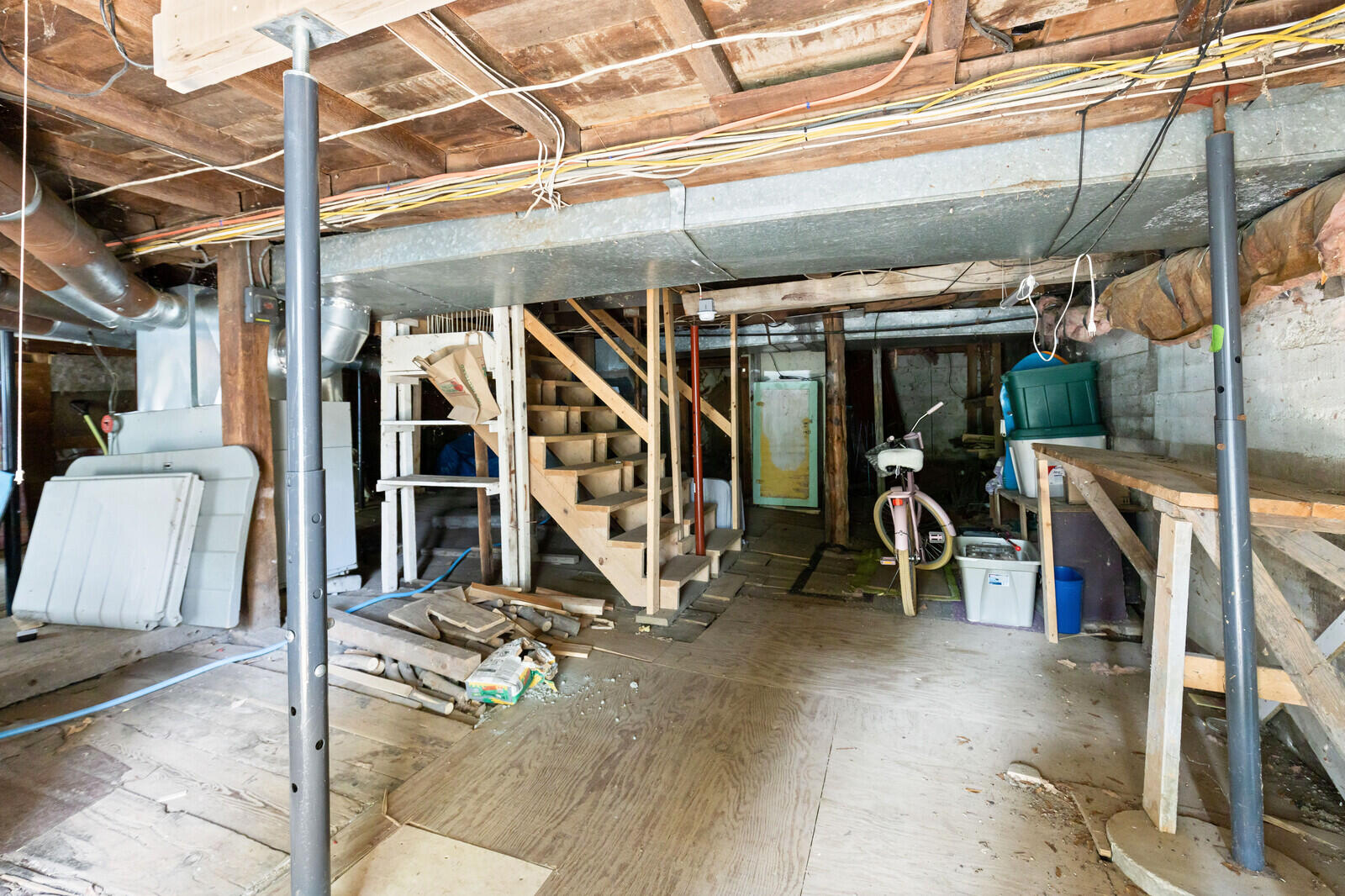 main property photo 40