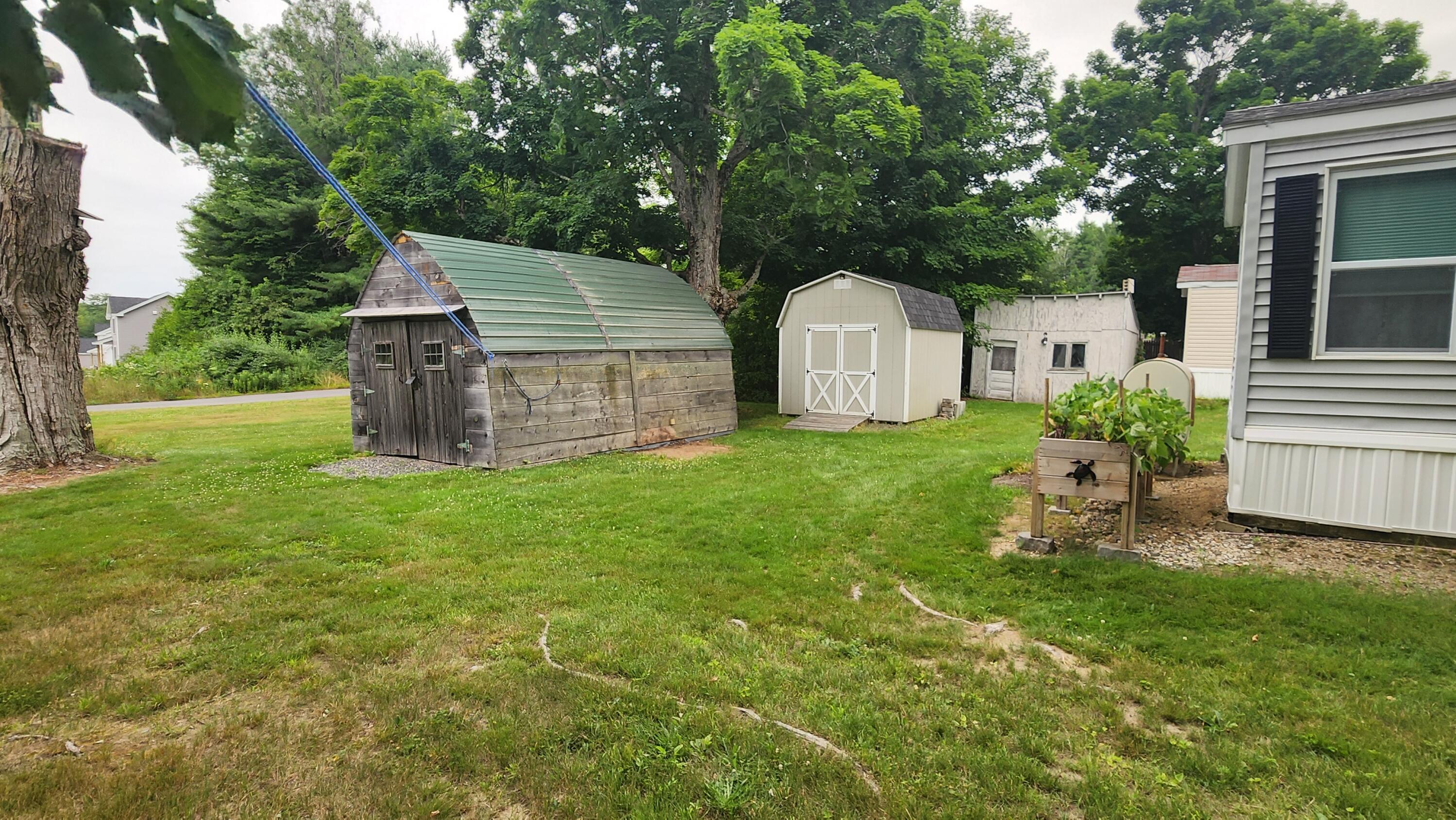 main property photo 40