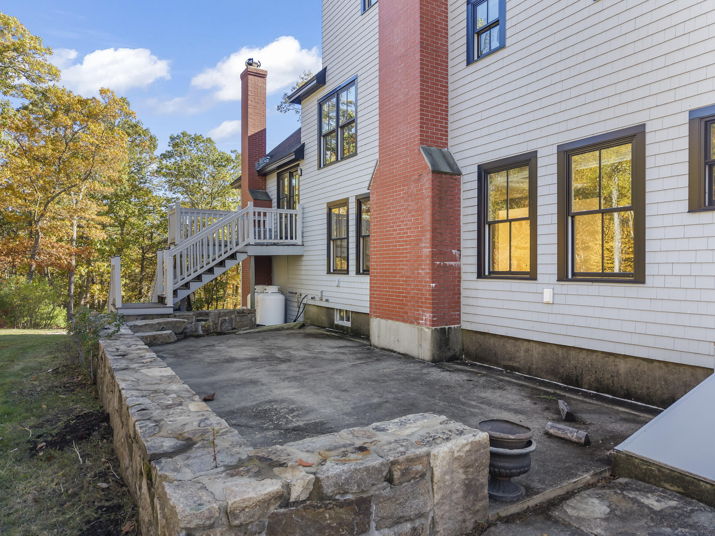 main property photo 49