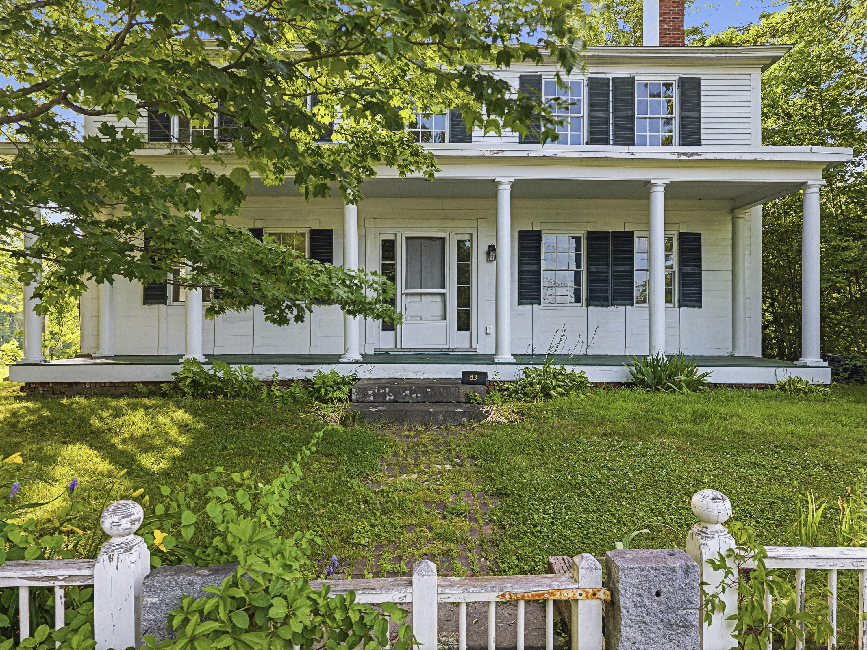 main property photo 2