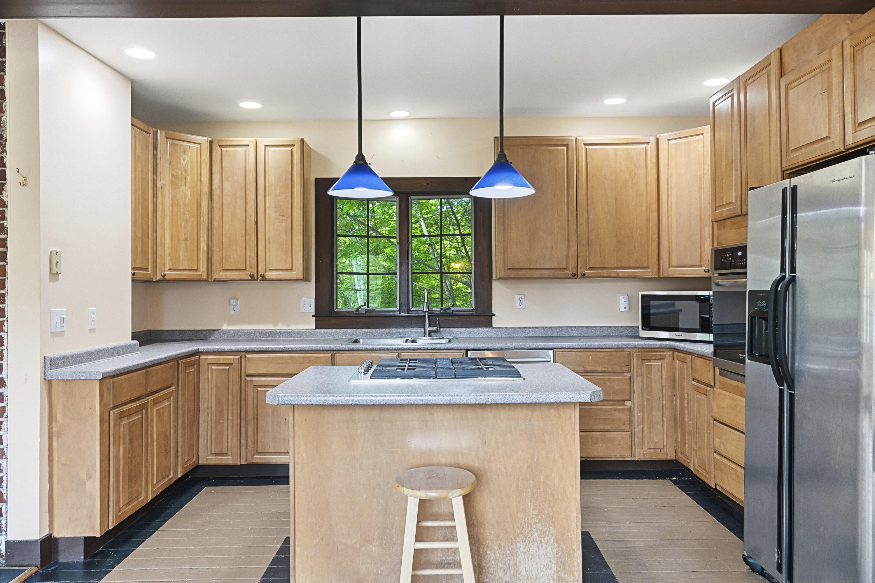 main property photo 21