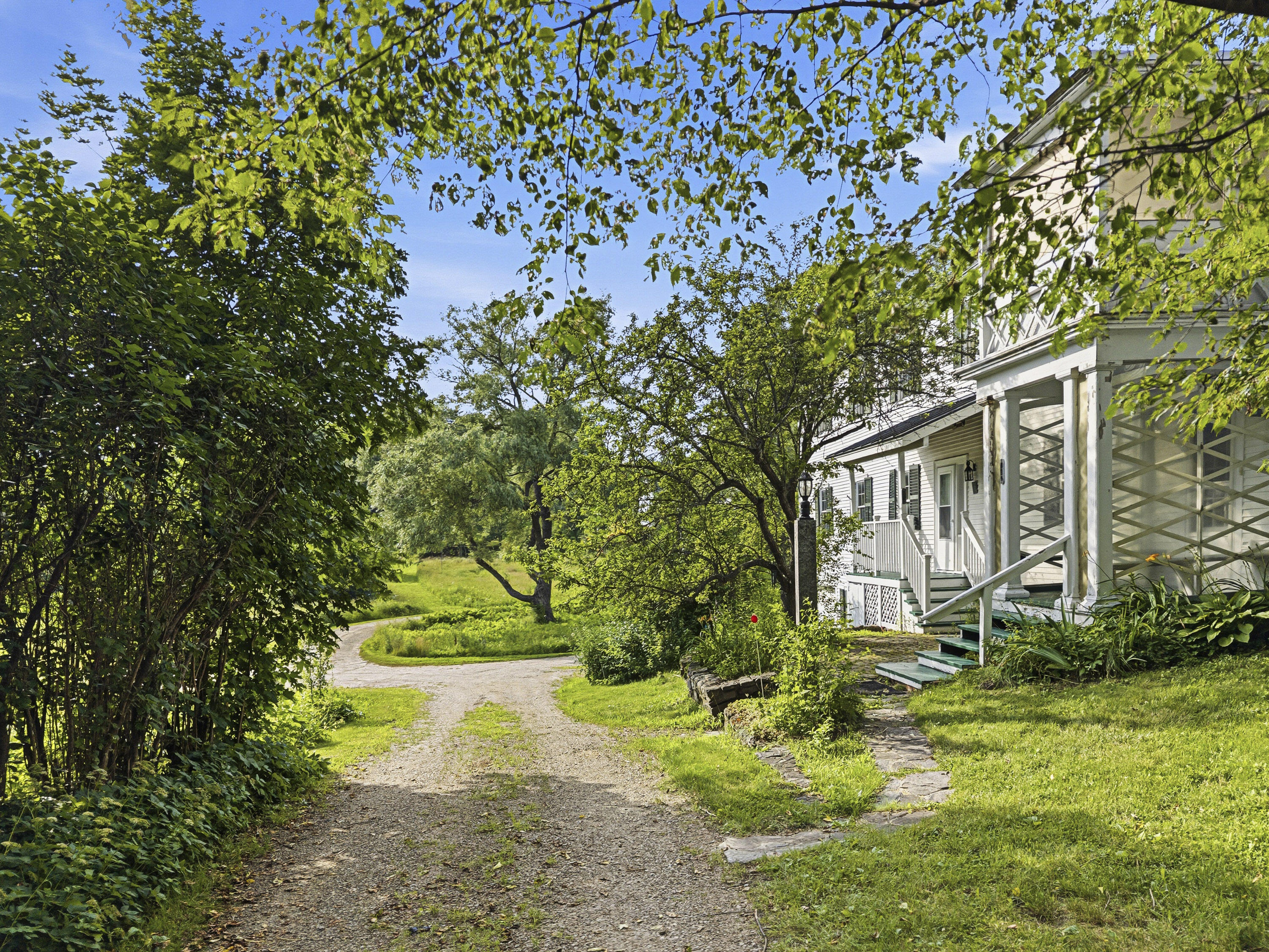 main property photo 78