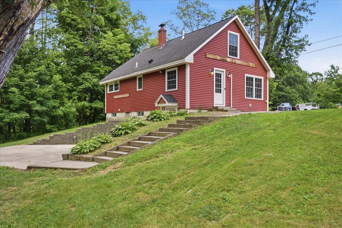 main property photo 4