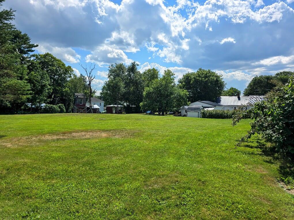 main property photo 28