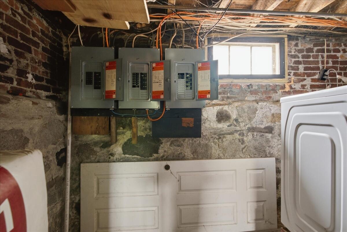 main property photo 59