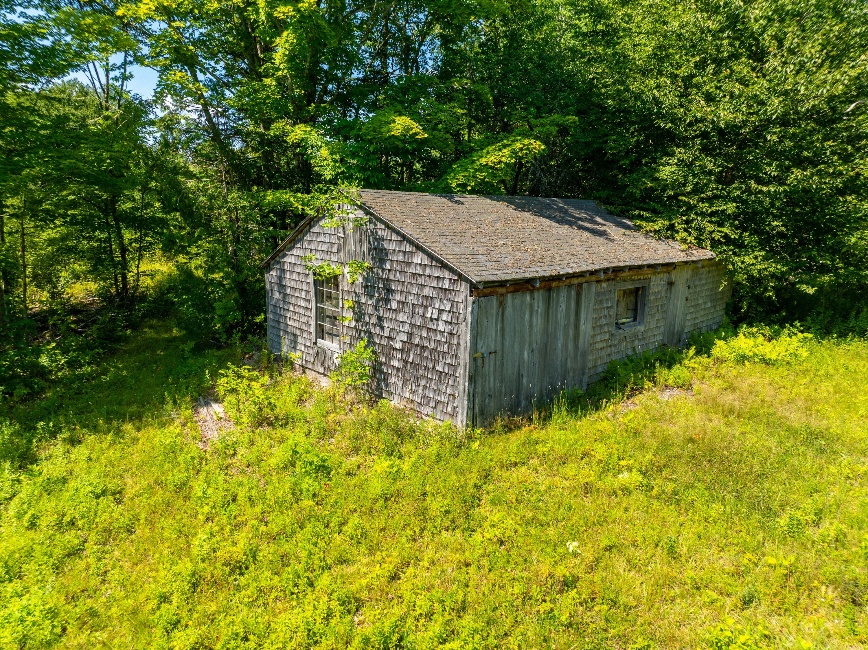 main property photo 31