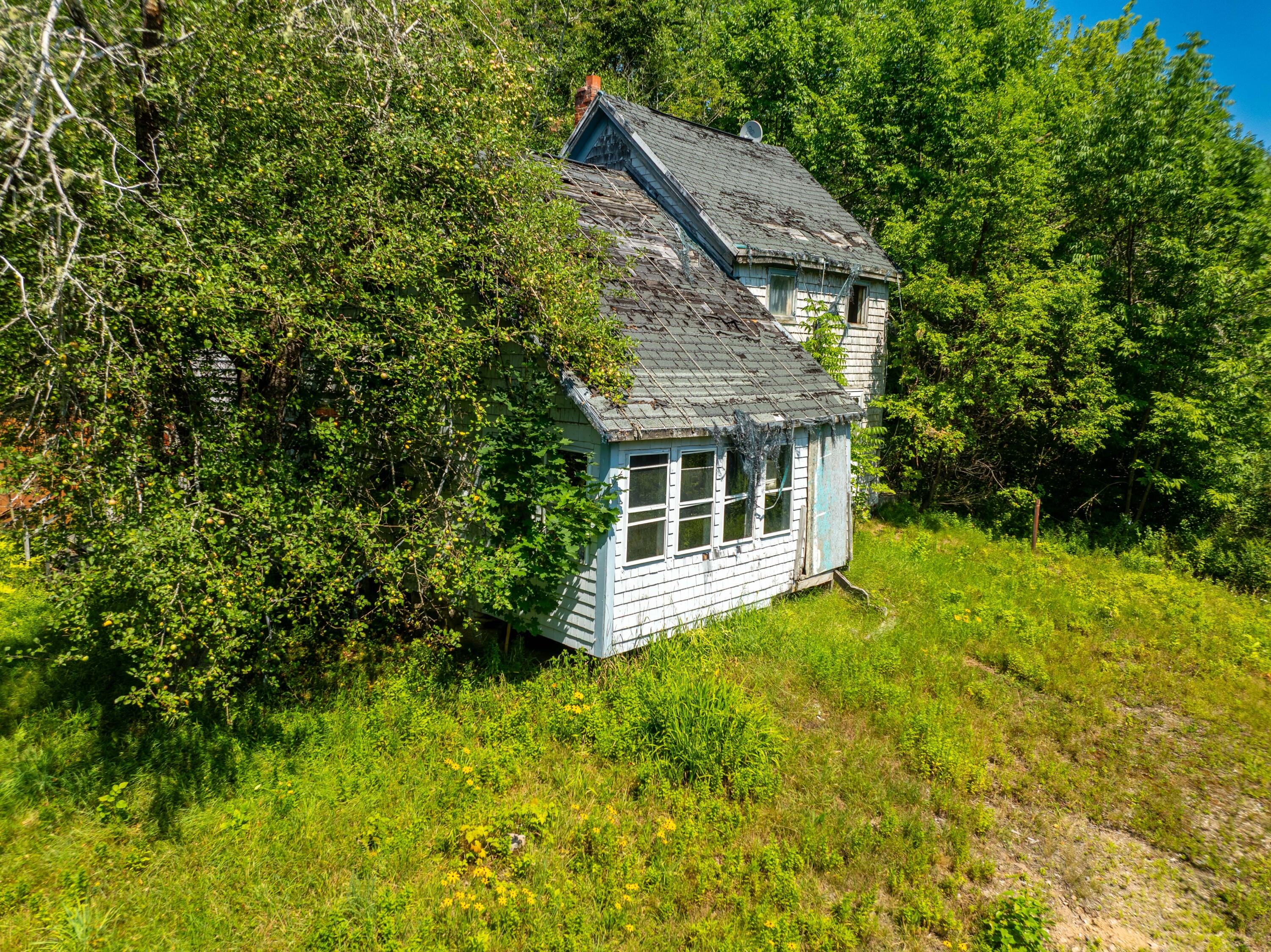 main property photo 33