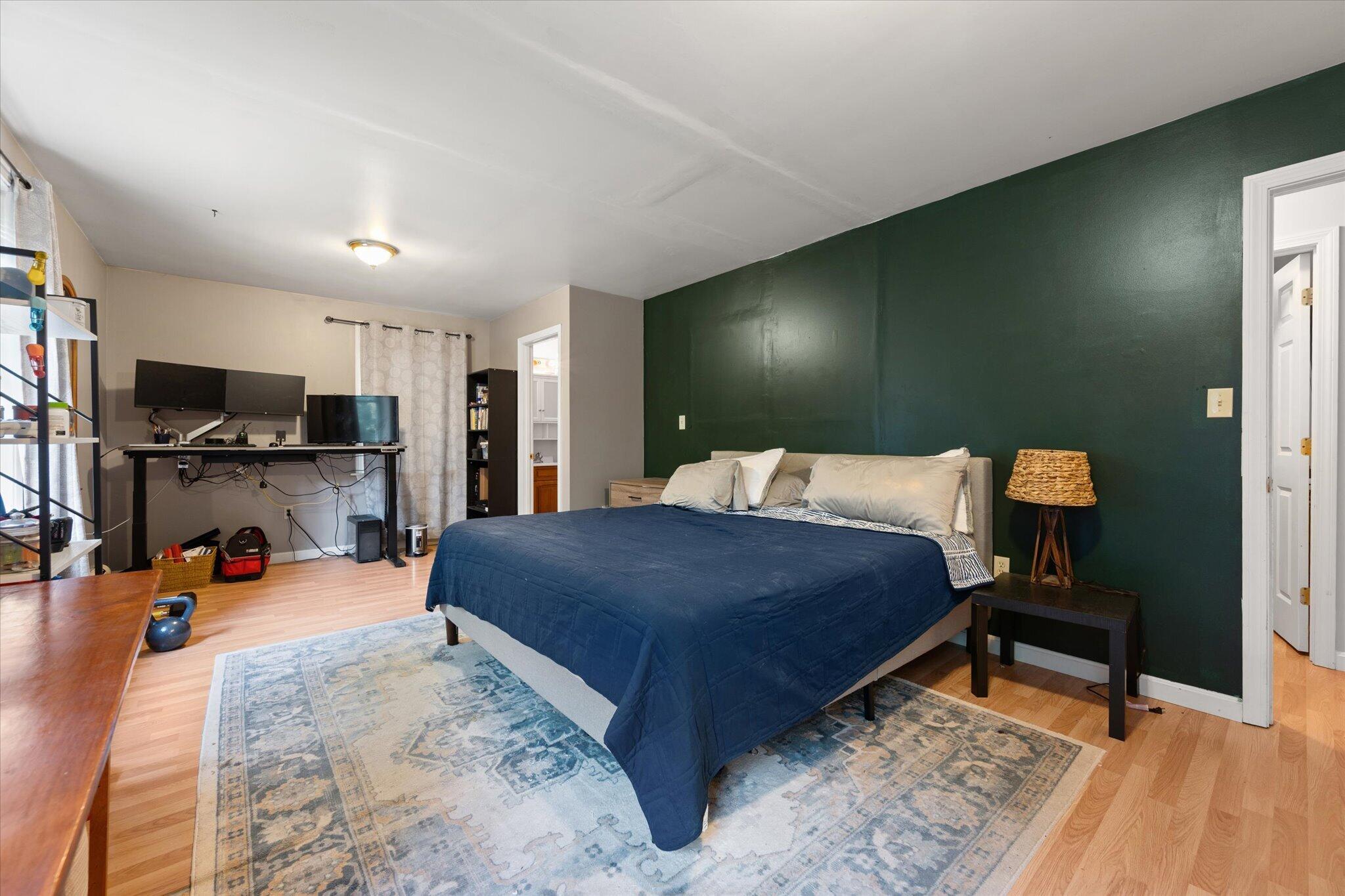 main property photo 14