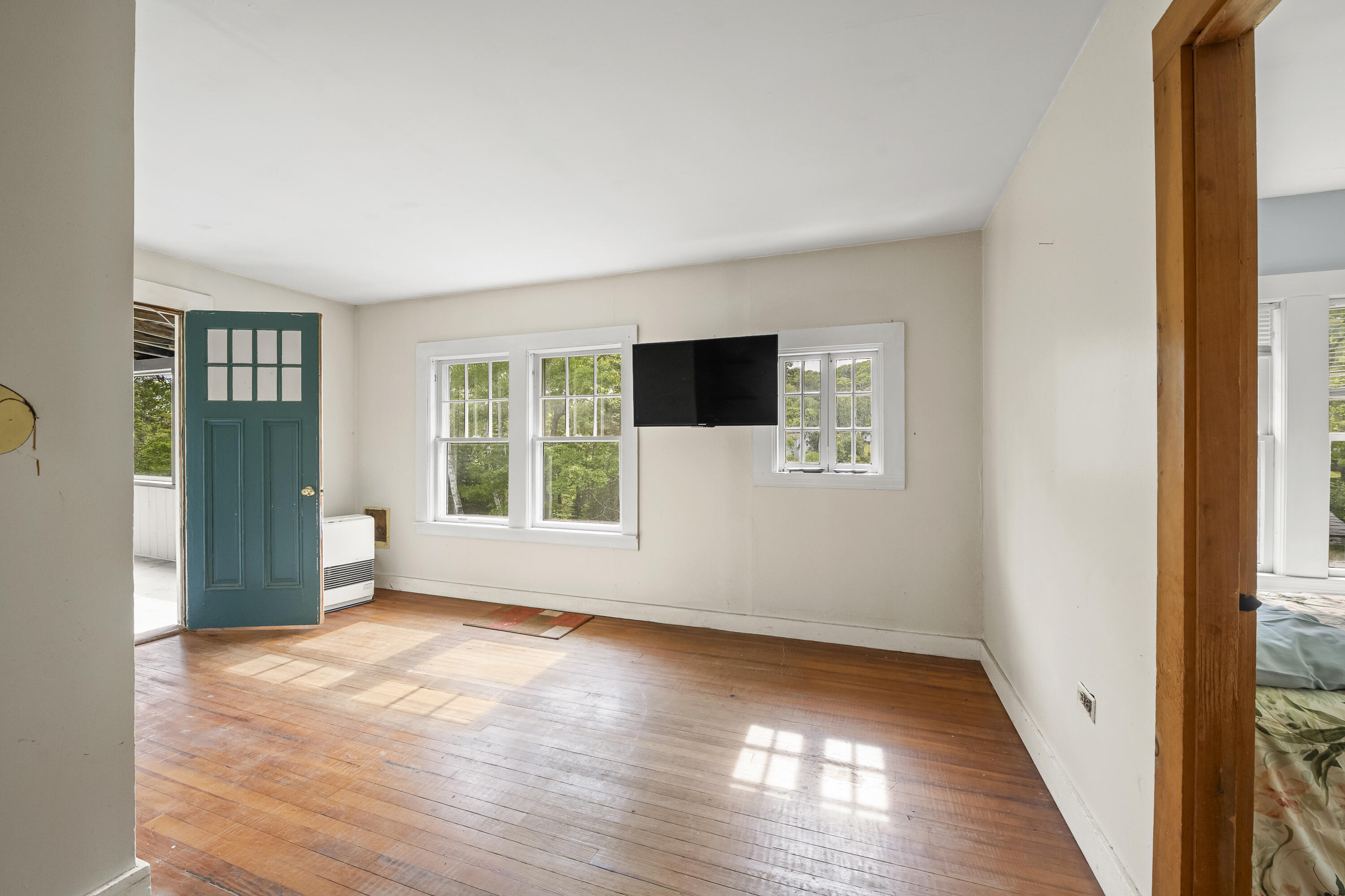main property photo 24