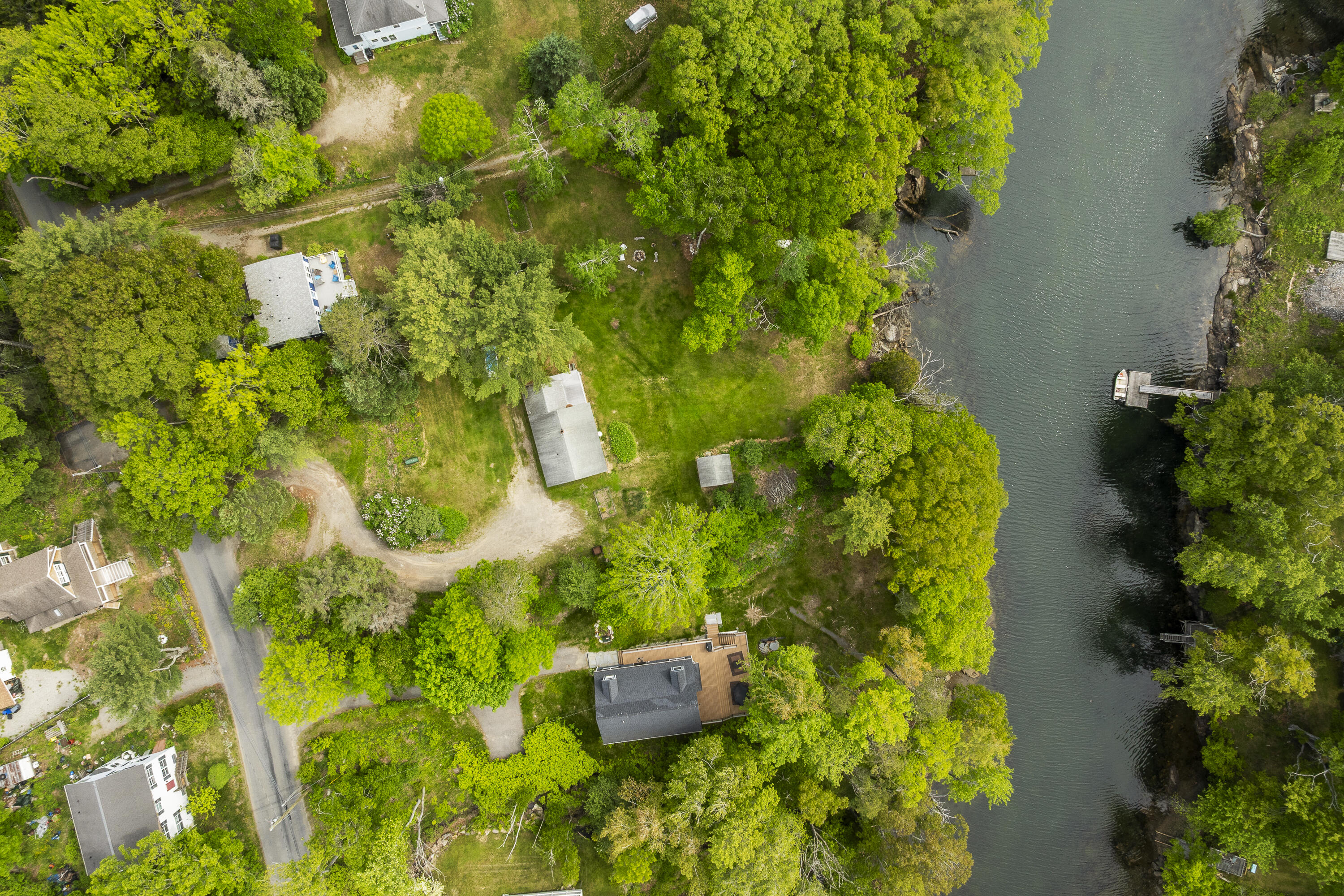 main property photo 37