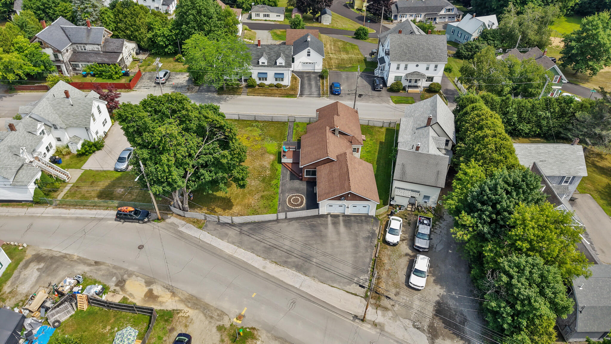 main property photo 51