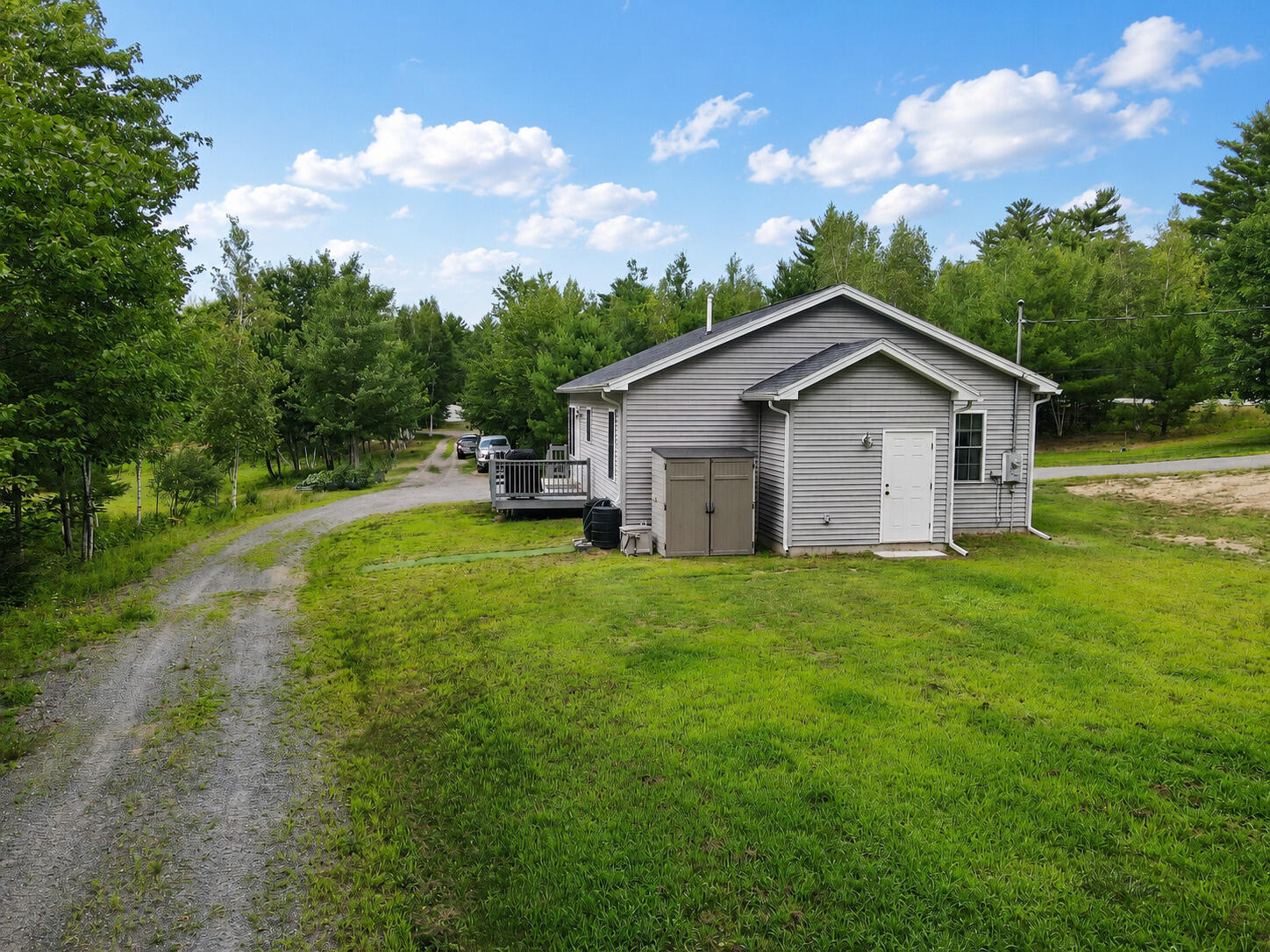 main property photo 23
