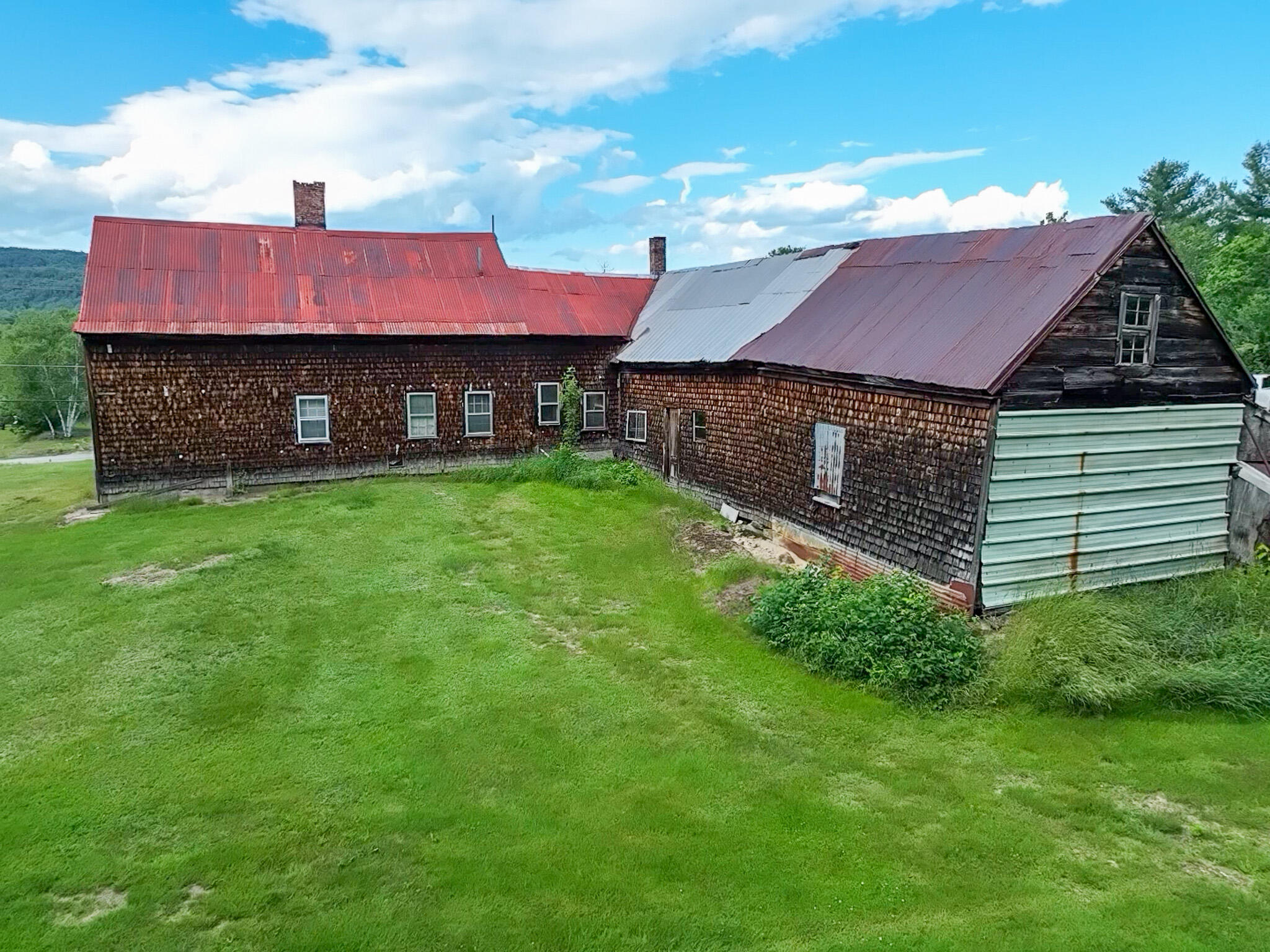 main property photo 25