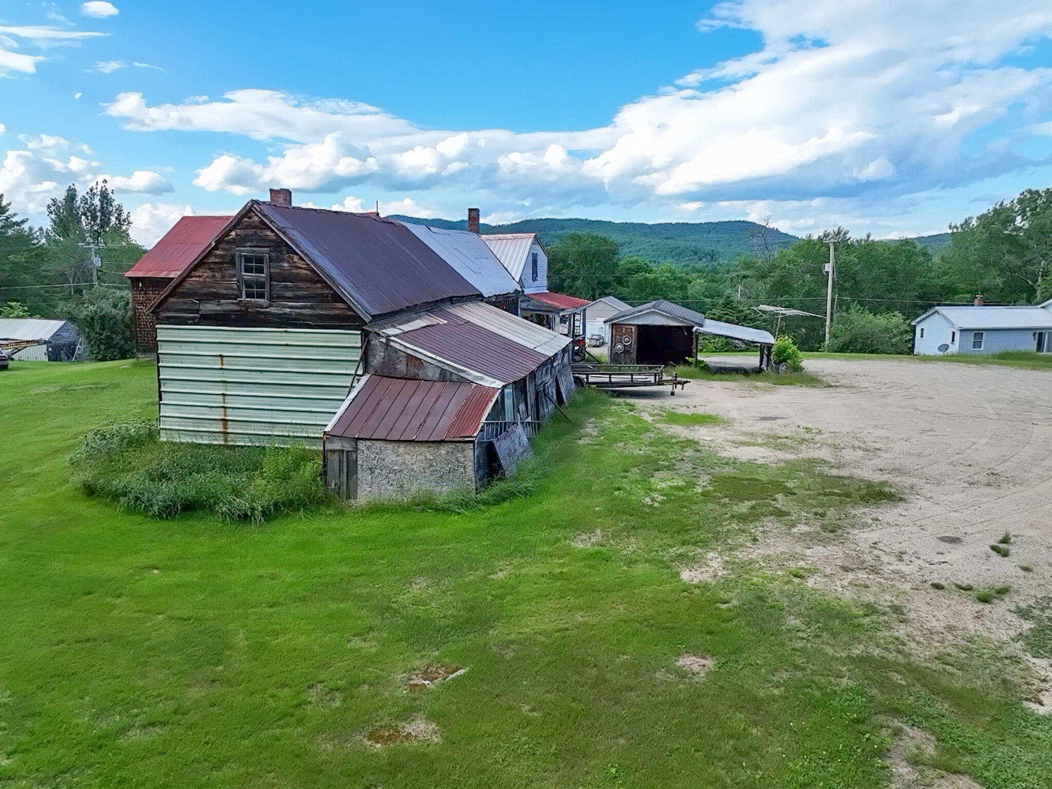 main property photo 26