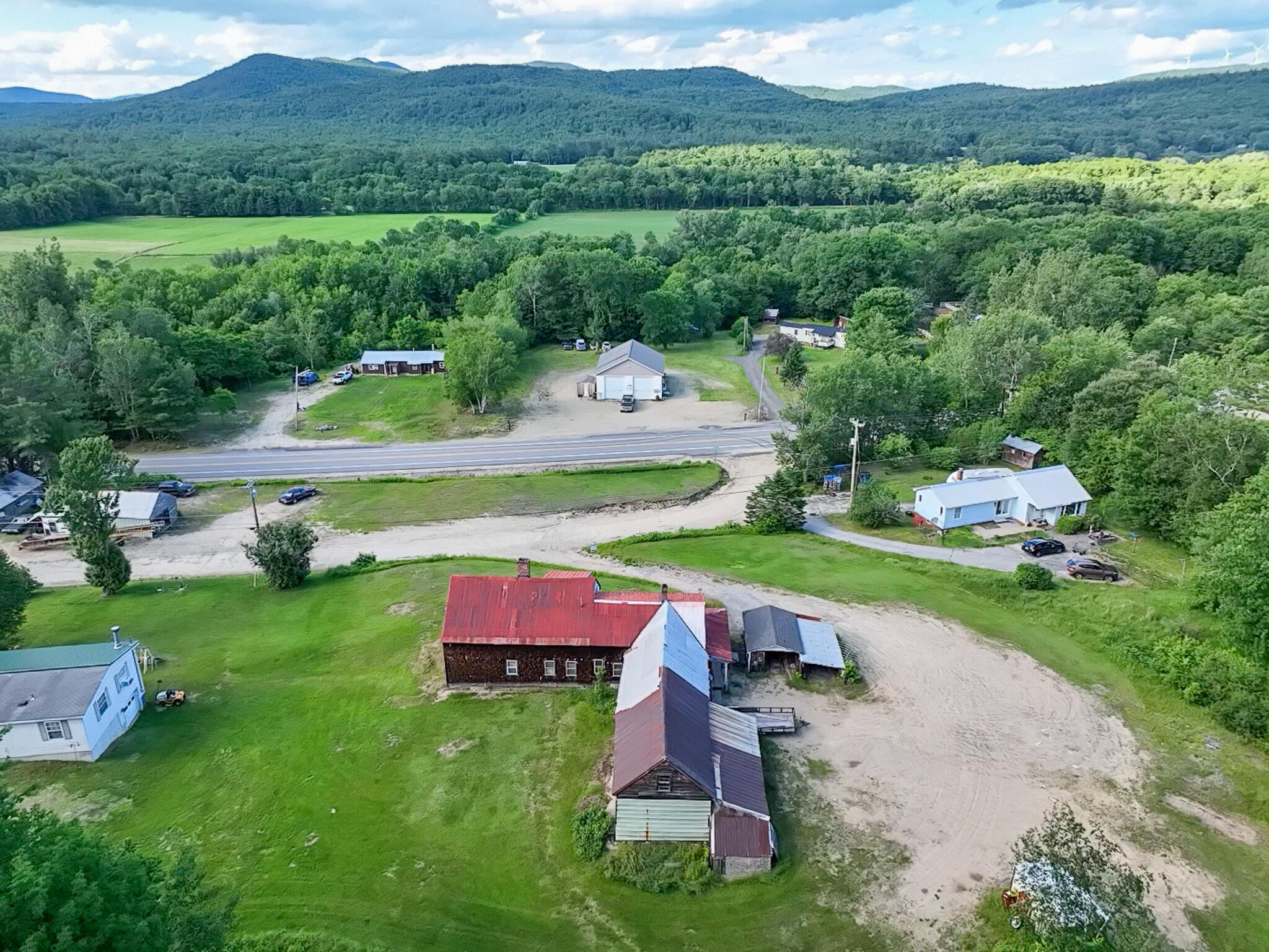 main property photo 27