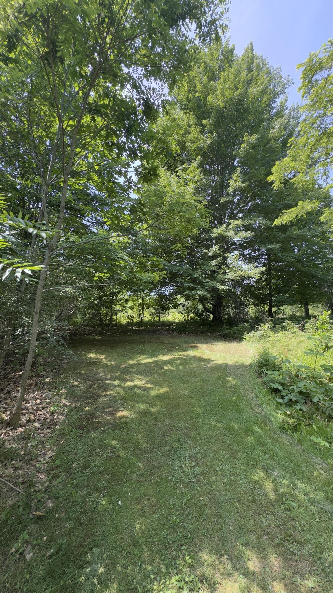 main property photo 25