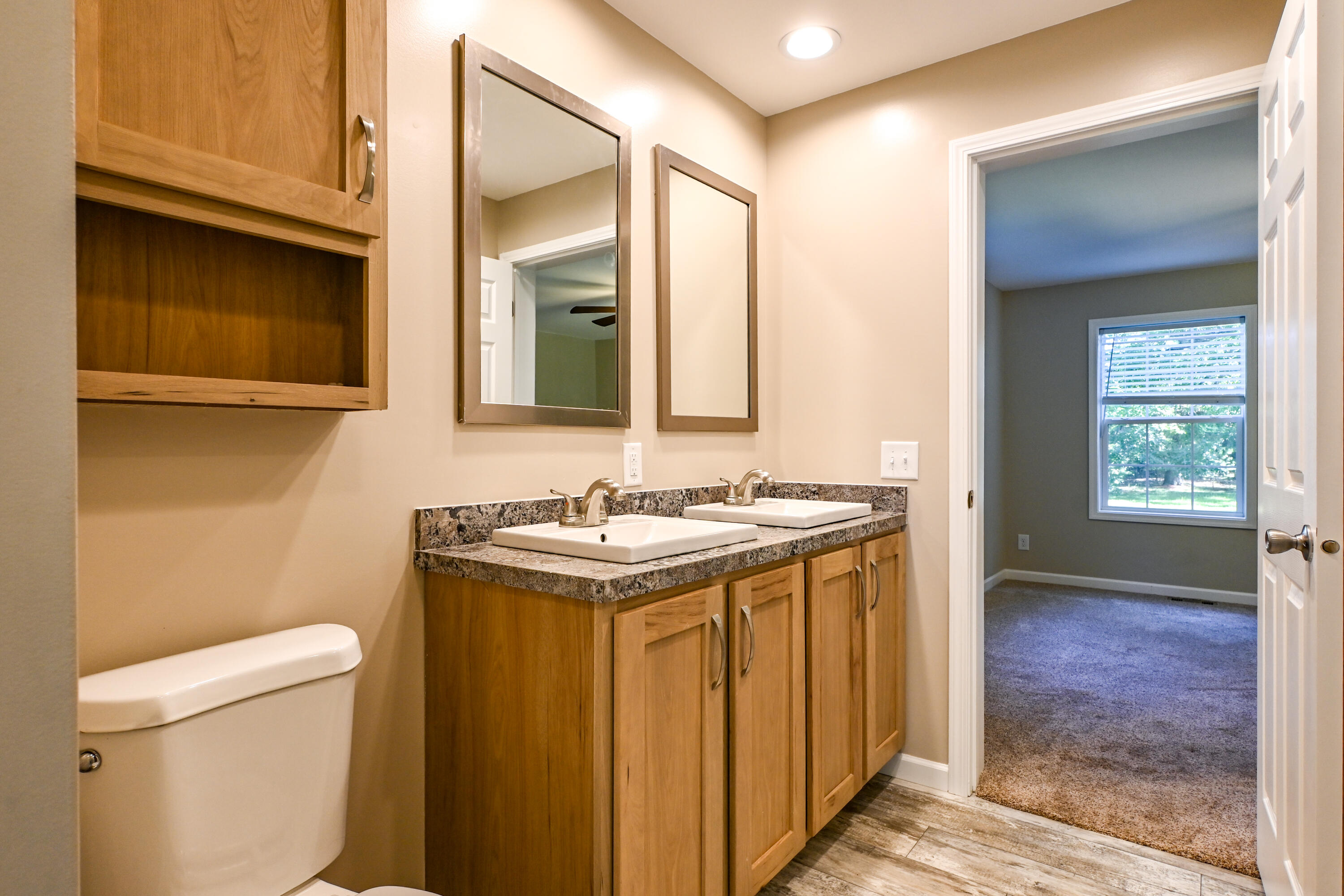 main property photo 25