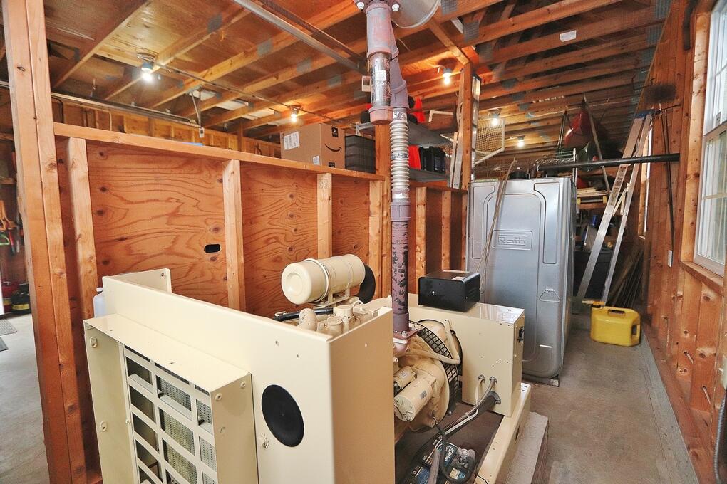 main property photo 85