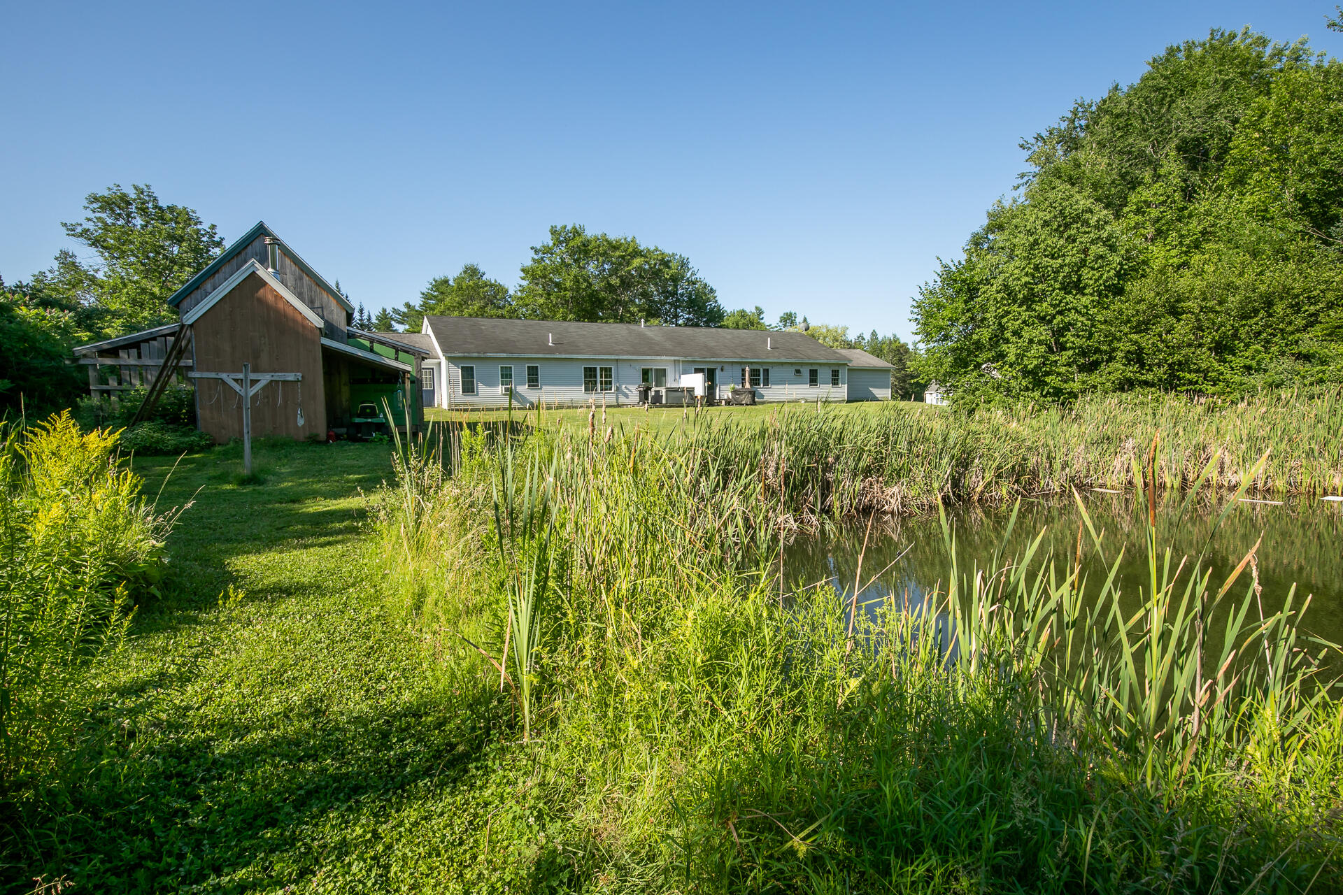 main property photo 9