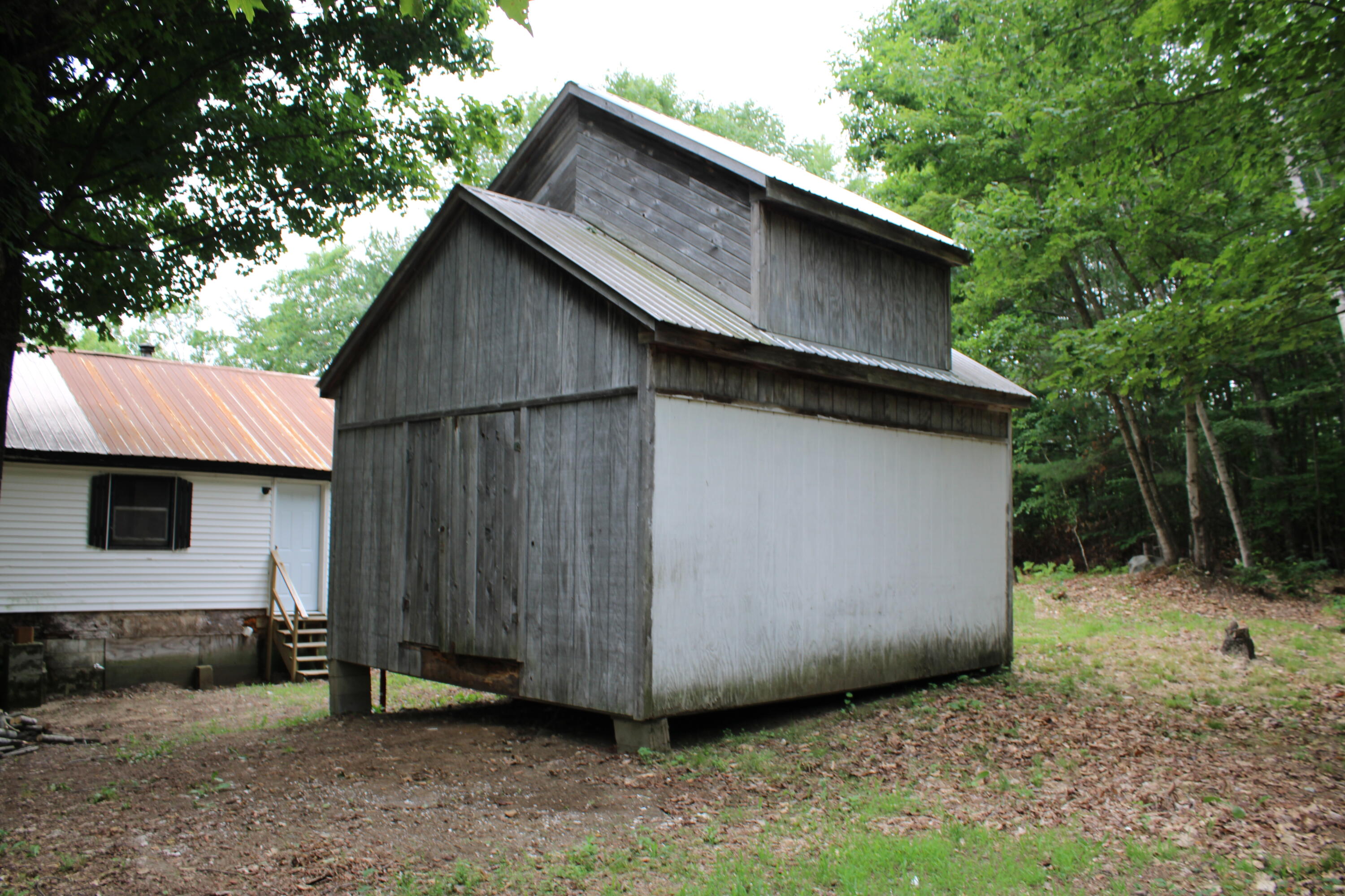 main property photo 20