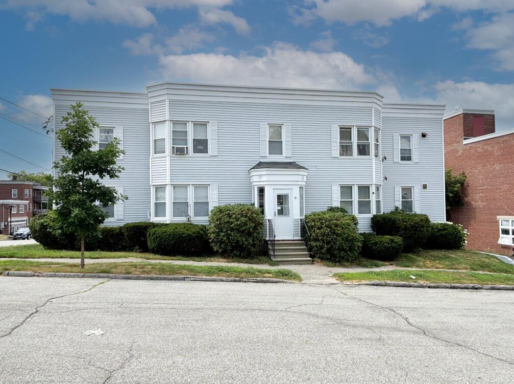 main property photo 28