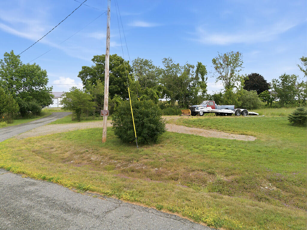 main property photo 39