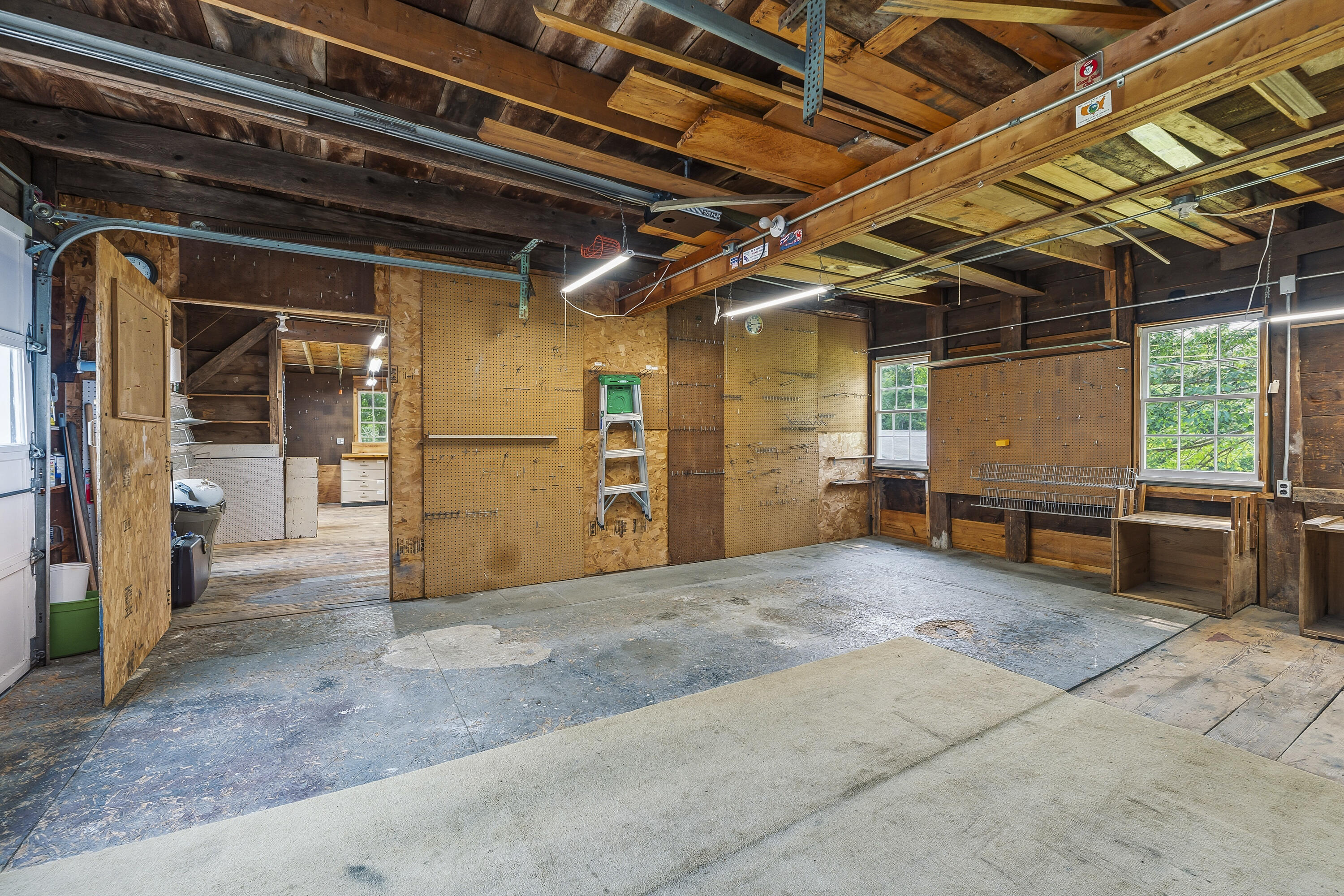 main property photo 46