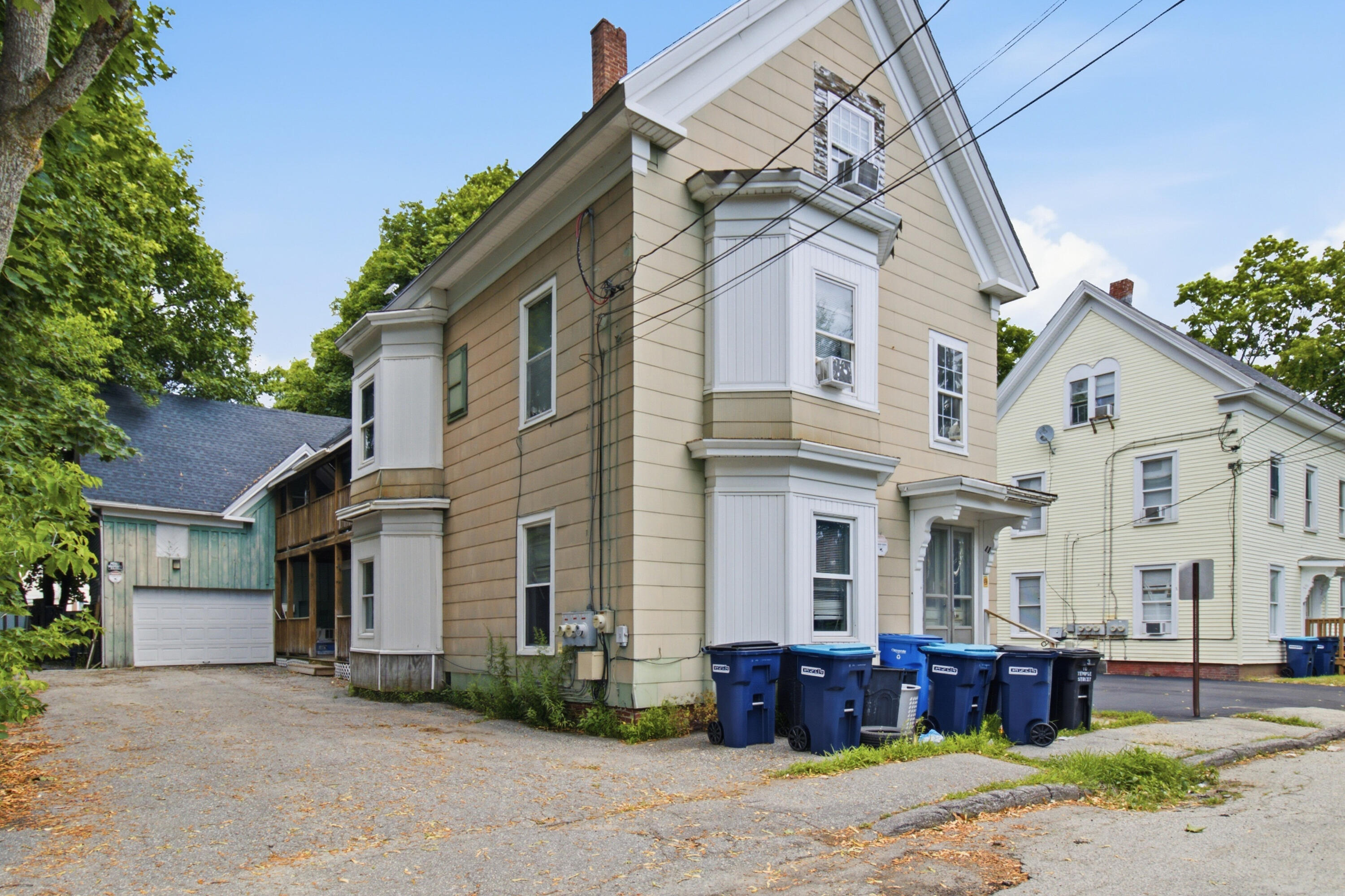 main property photo 40