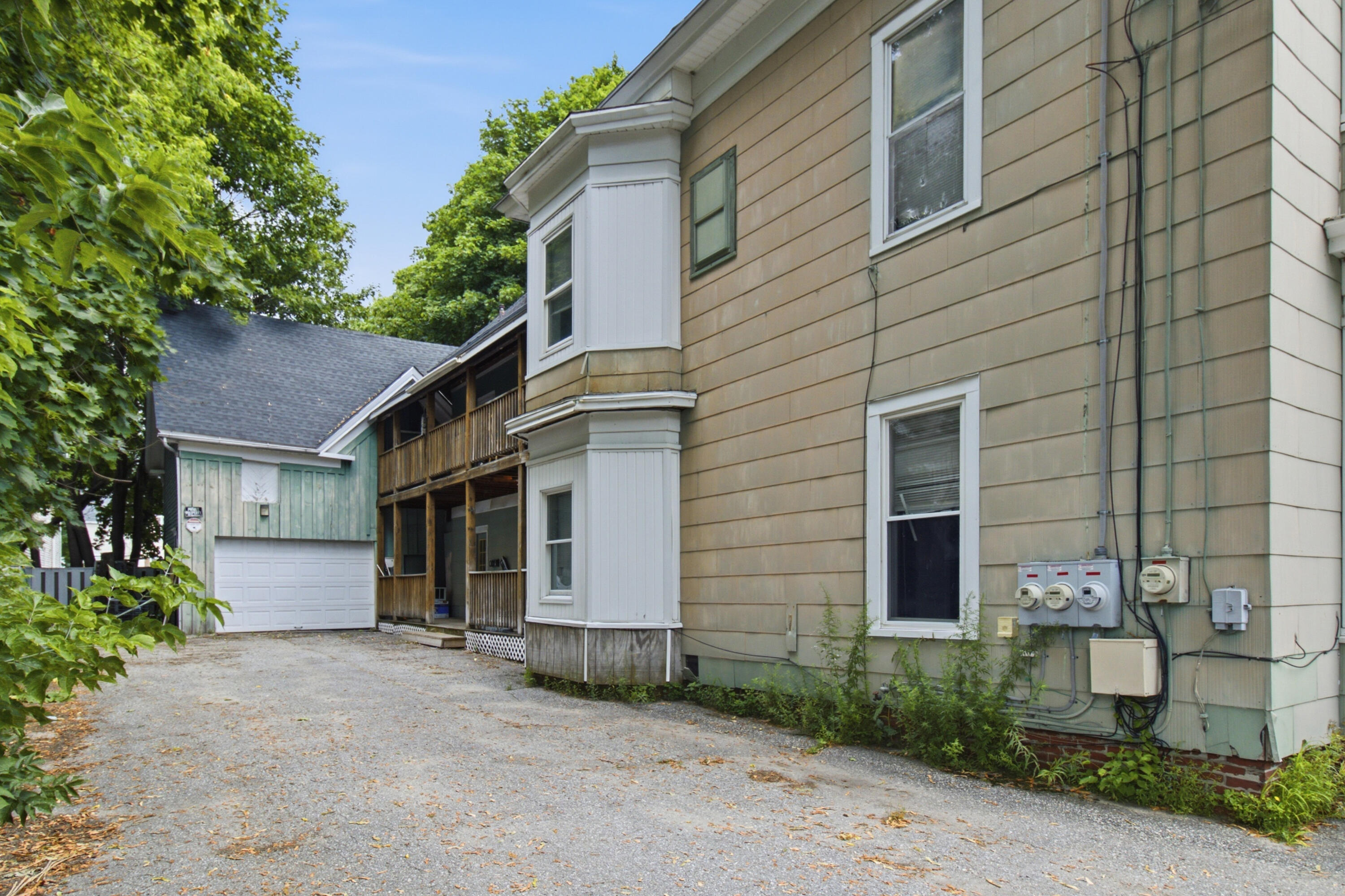 main property photo 41