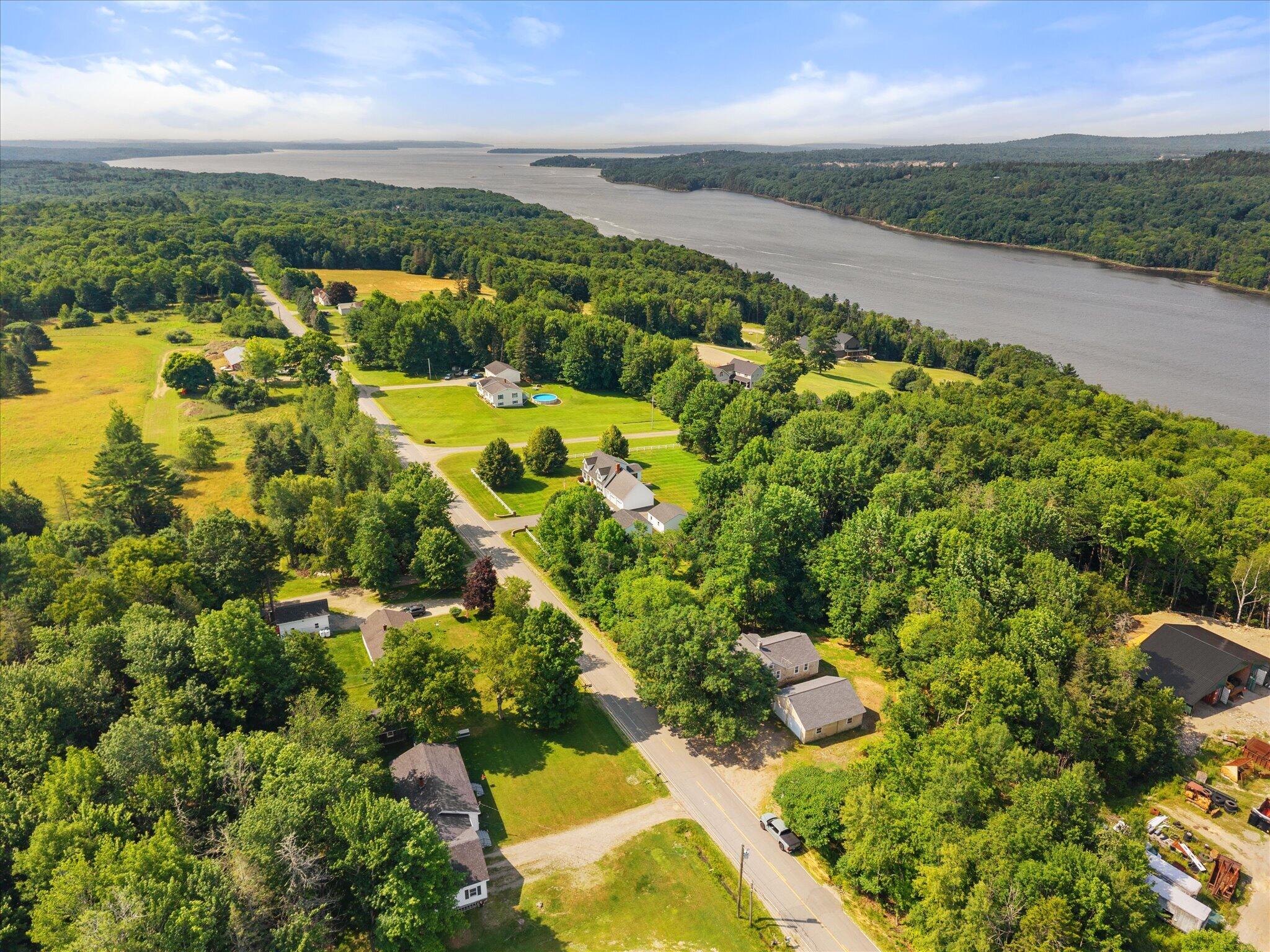 main property photo 32