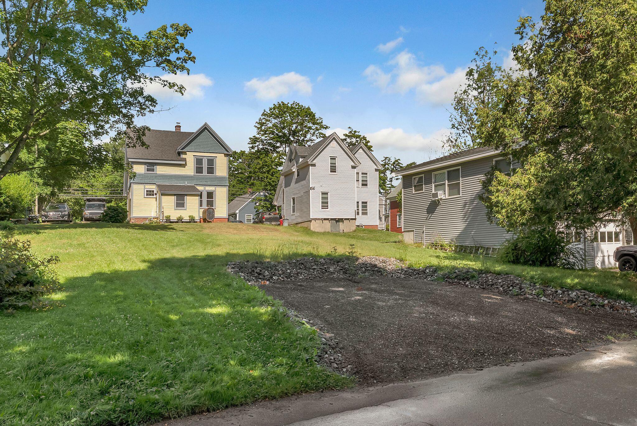 main property photo 40