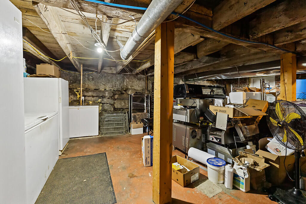main property photo 45