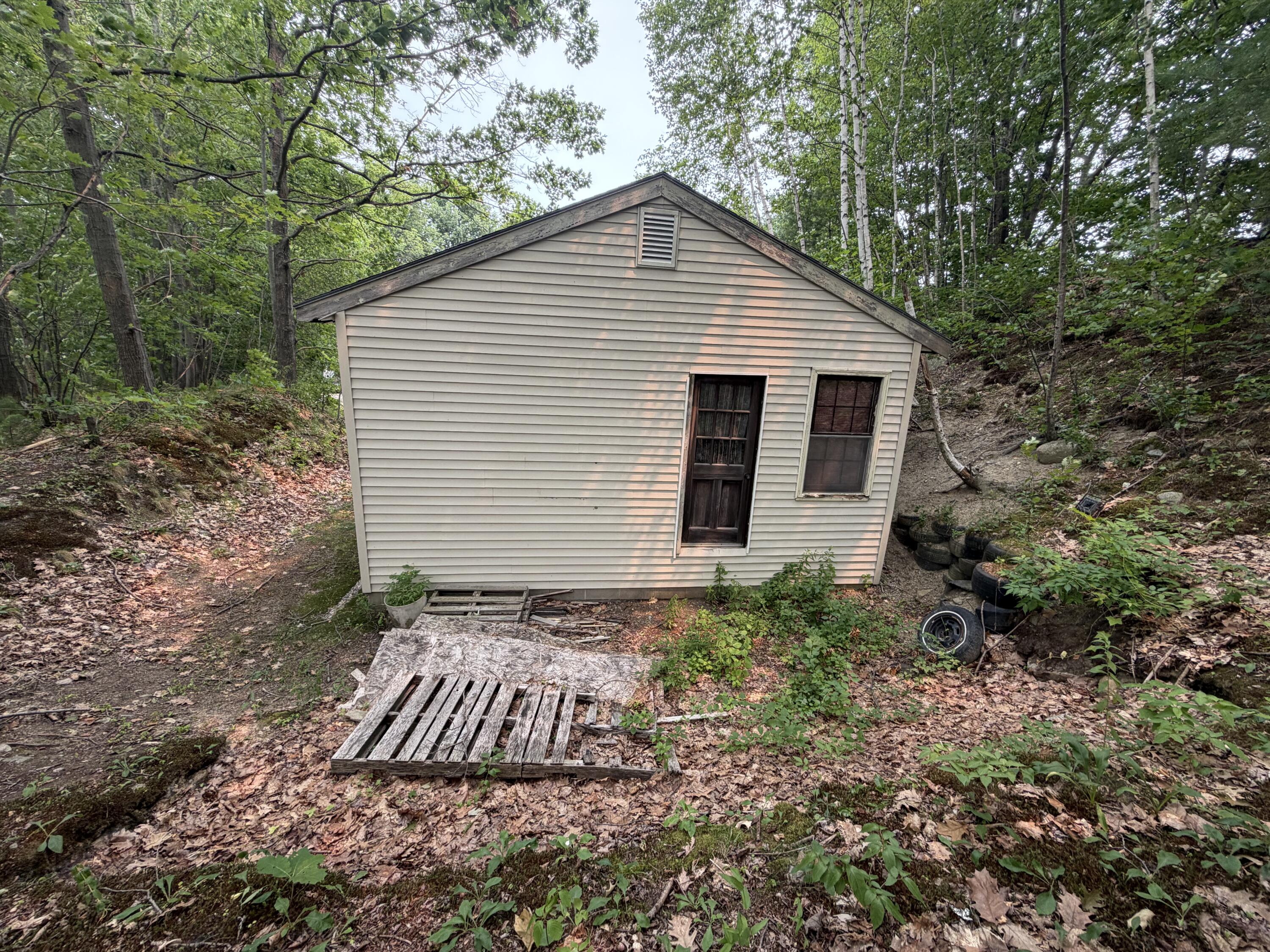 main property photo 27